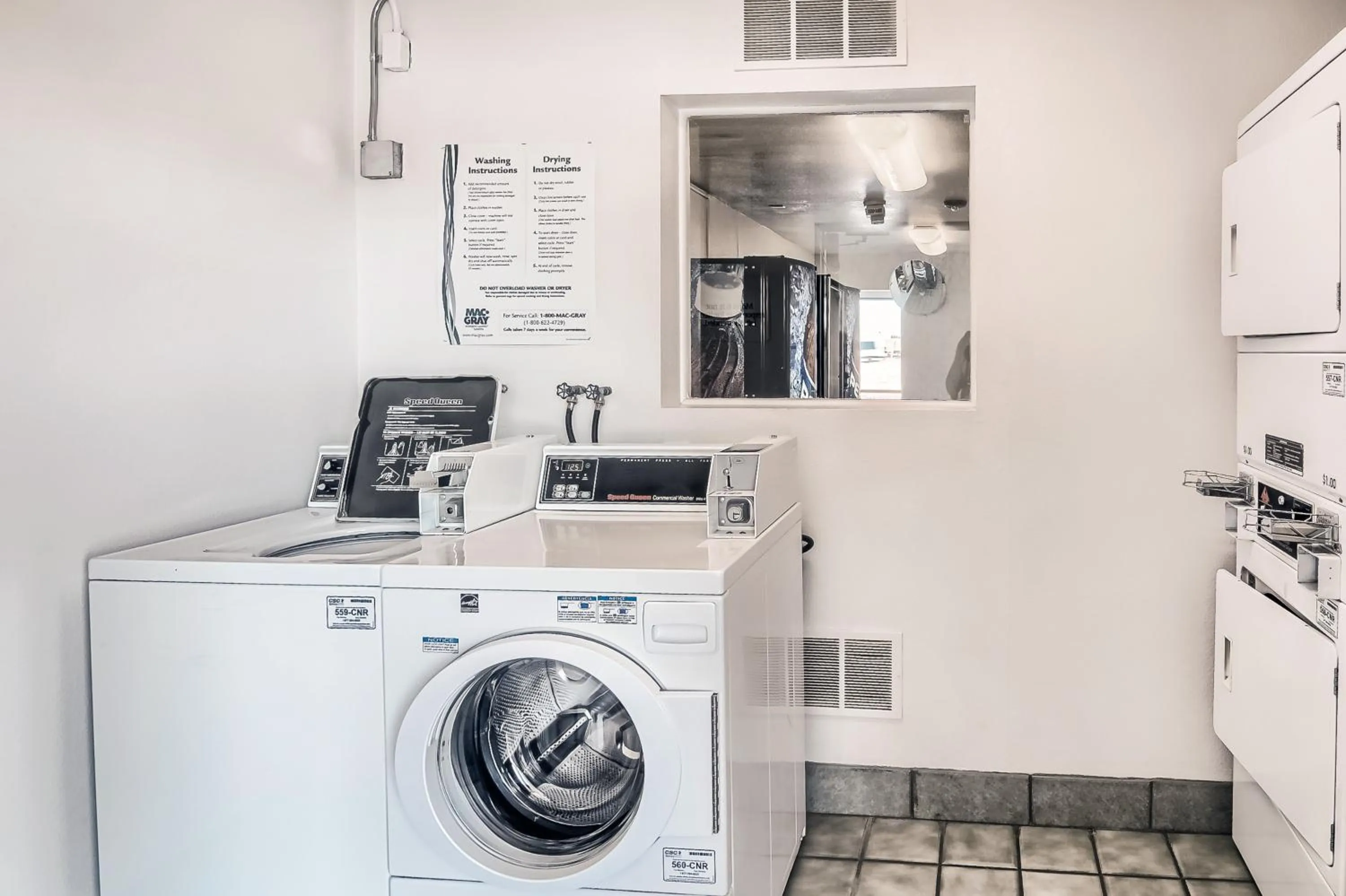 Decorative detail in Motel 6-Grand Junction, CO