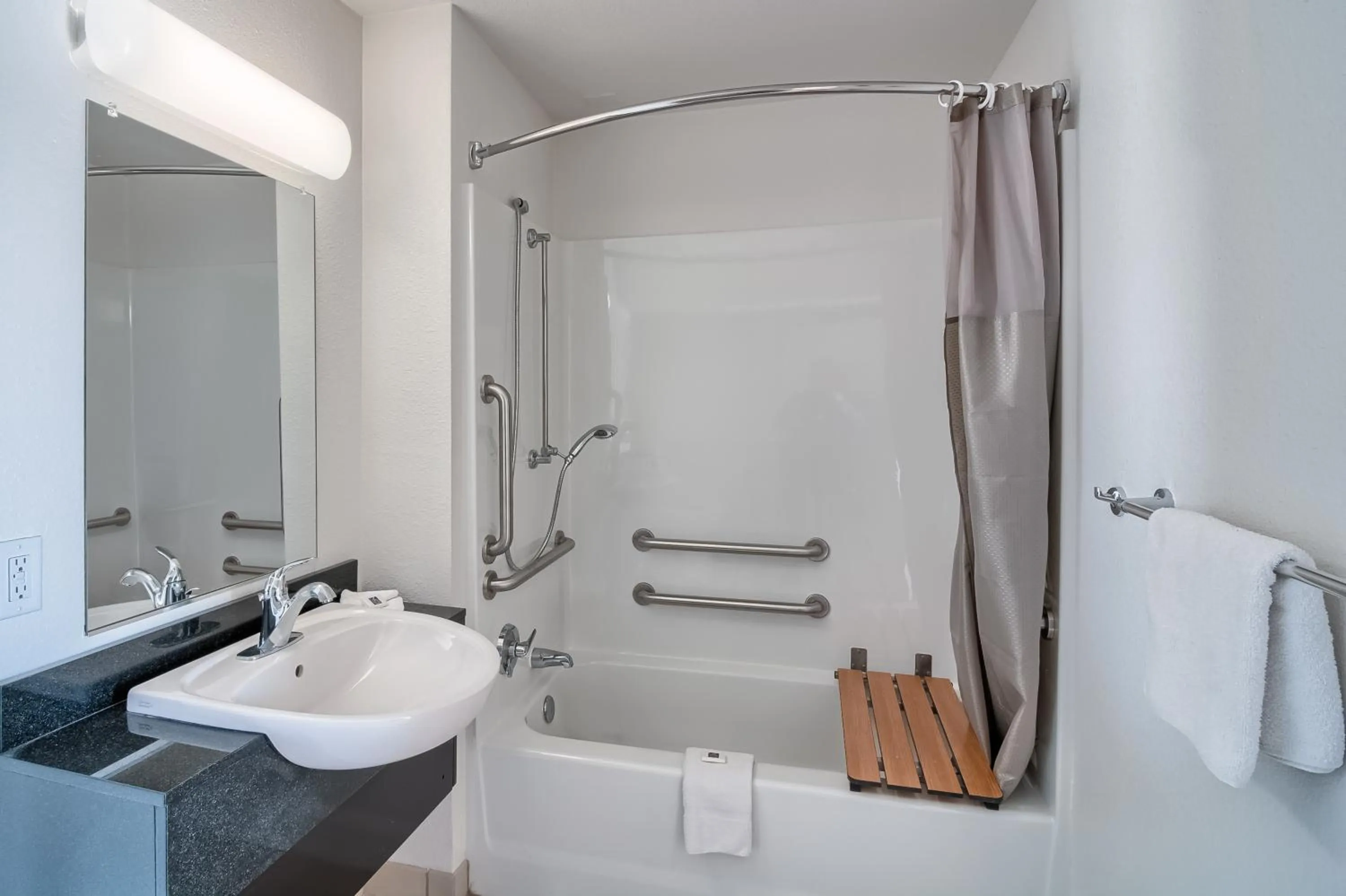 Bathroom in Motel 6-Grand Junction, CO