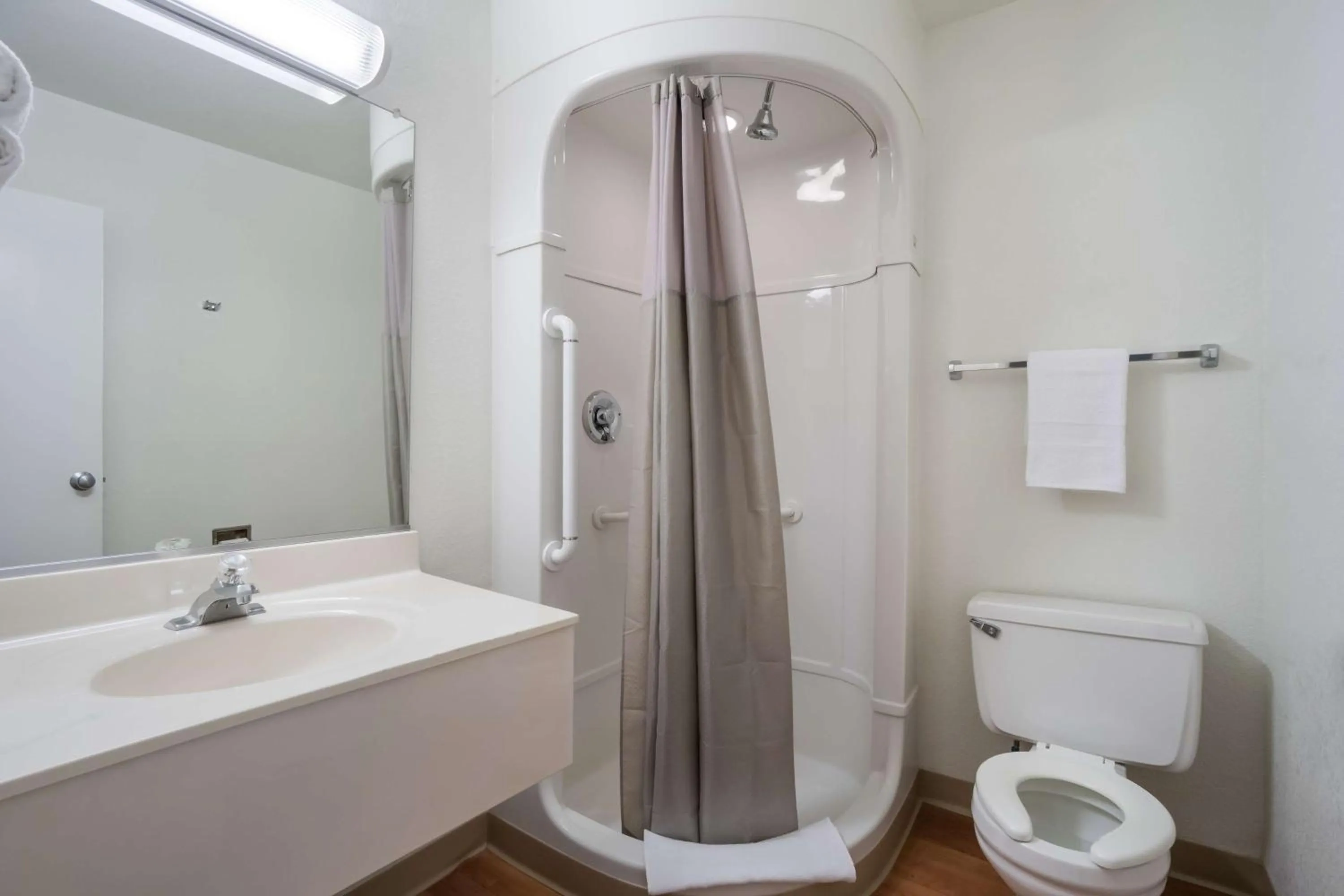 Bathroom in Motel 6-Grand Junction, CO