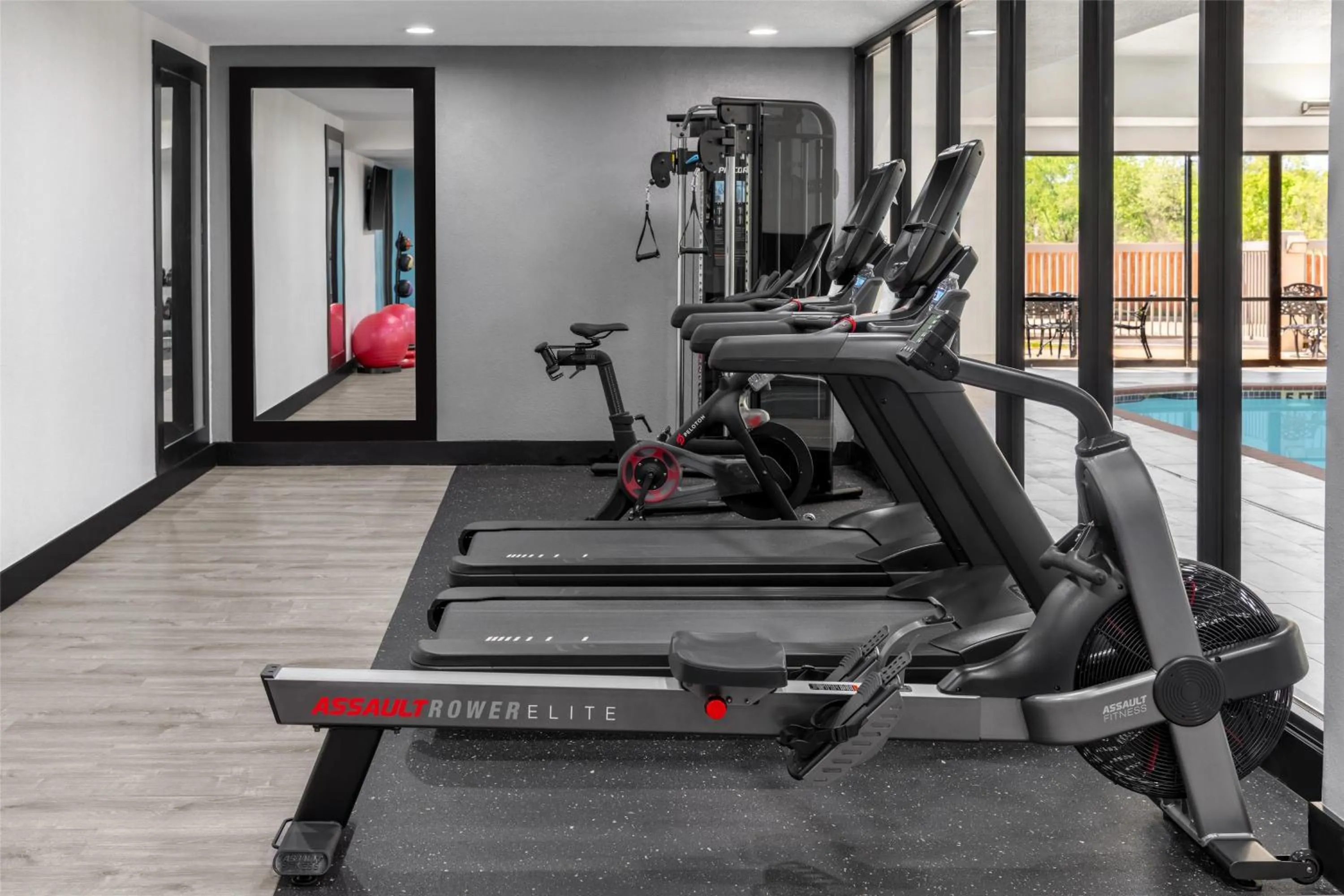 Fitness centre/facilities in DoubleTree by Hilton Springdale