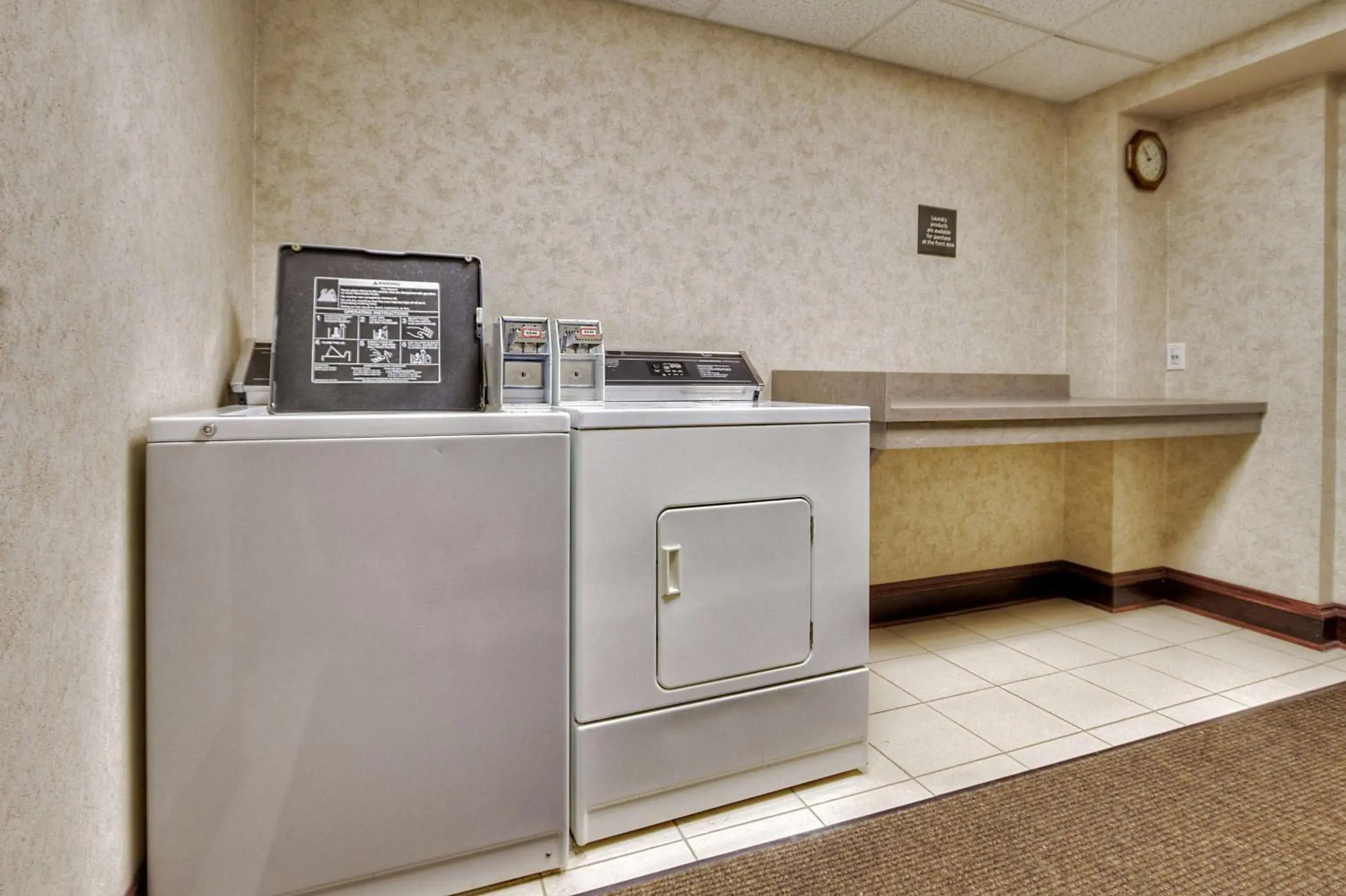 Property building in Hampton Inn Marion Property building in Hampton Inn Marion