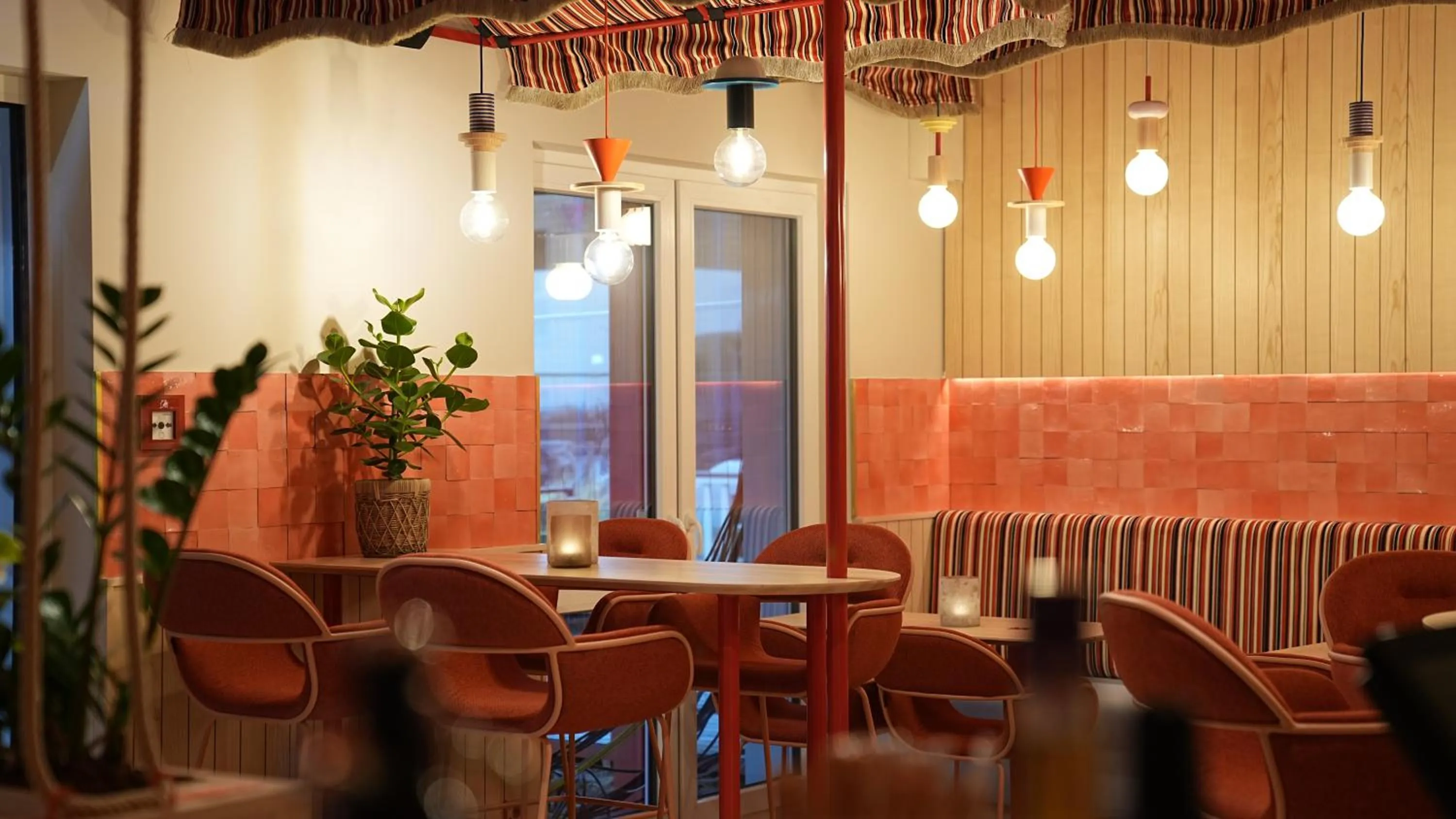 Lounge or bar in Beach Motel Heiligenhafen