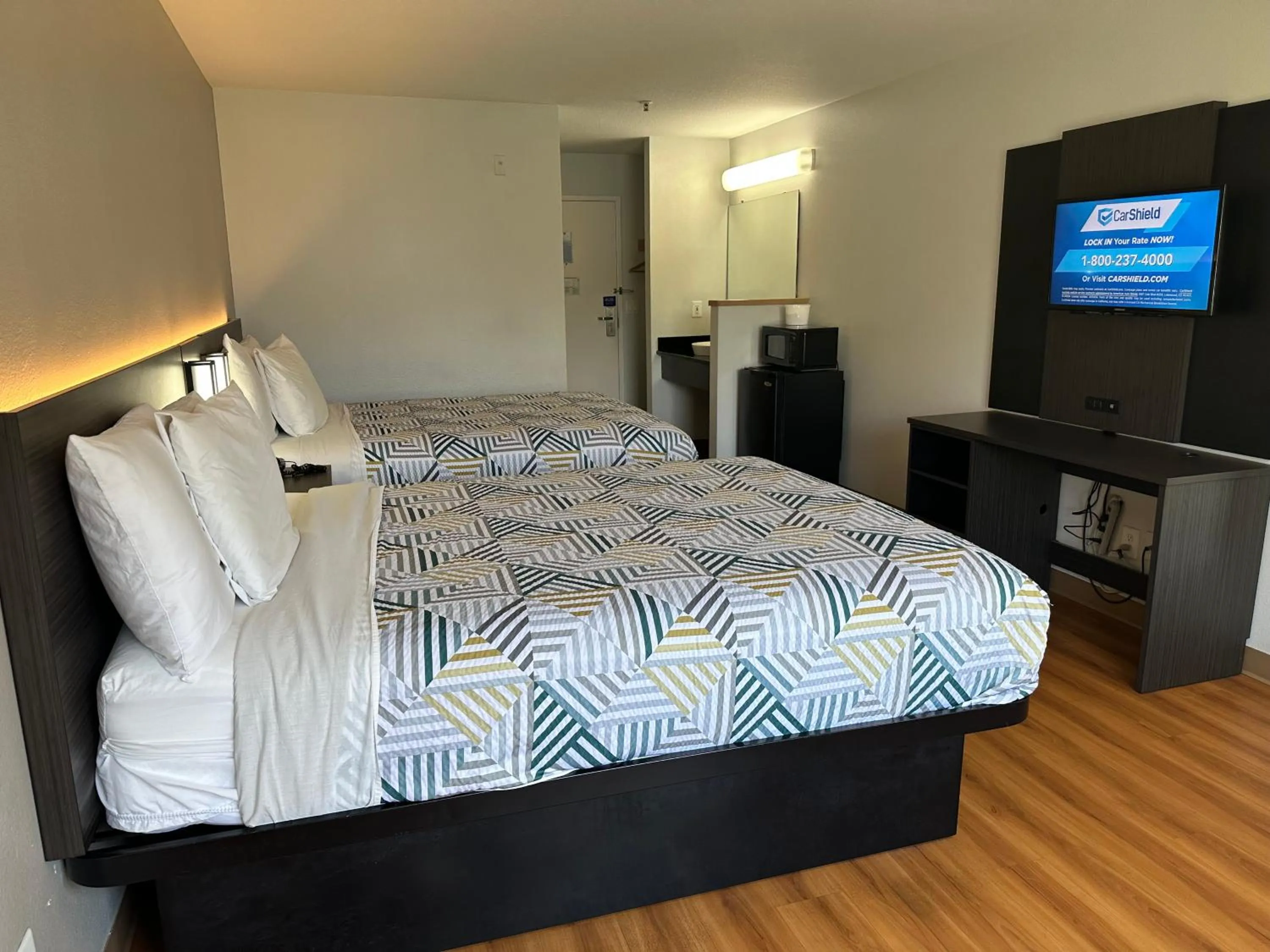 Bedroom, Bed in Motel 6-Seaside, OR