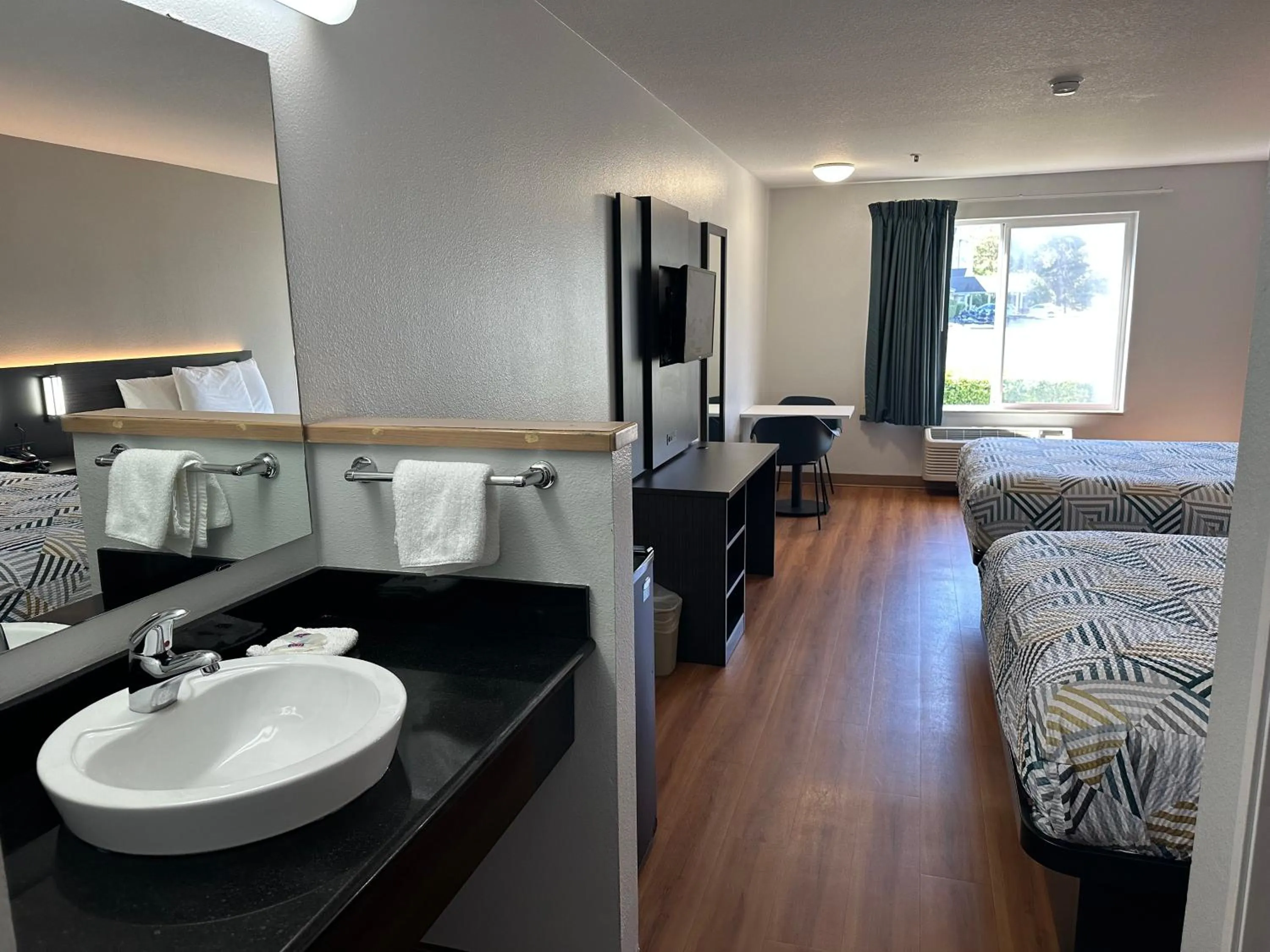 Bedroom, Bed in Motel 6-Seaside, OR