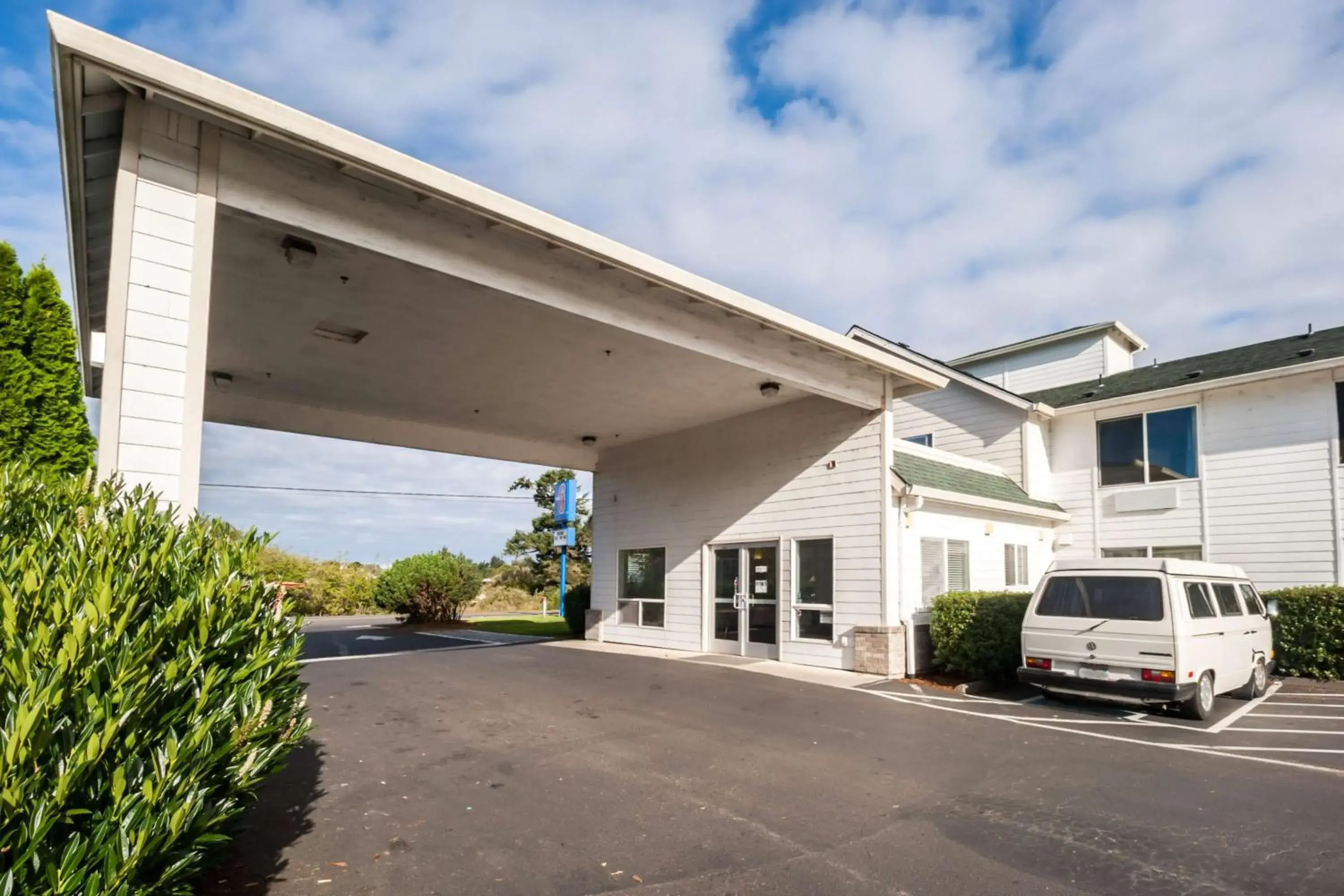 Property building in Motel 6-Seaside, OR Property building in Motel 6-Seaside, OR