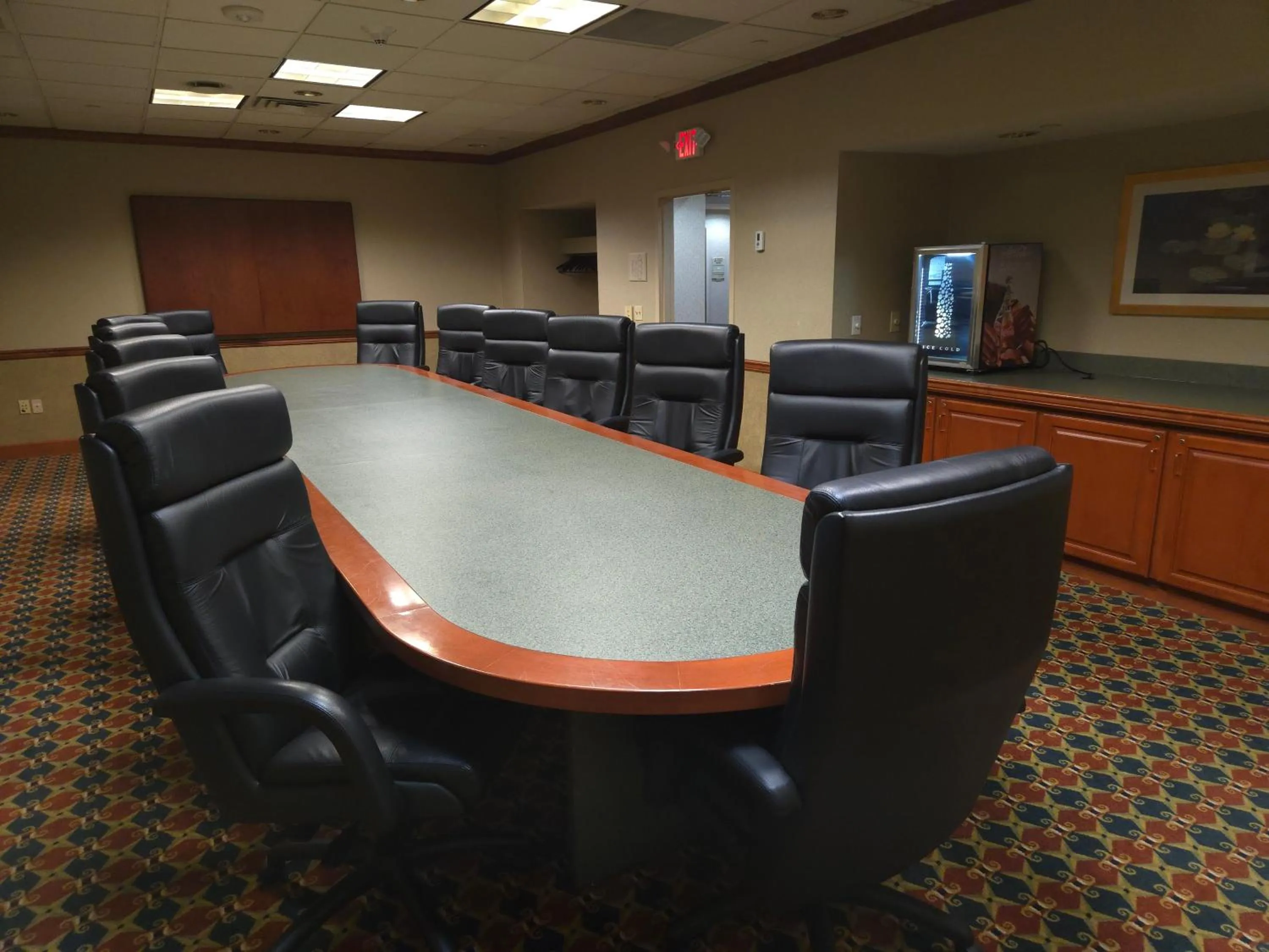 Meeting/conference room in Holiday Inn Cincinnati-Eastgate by IHG
