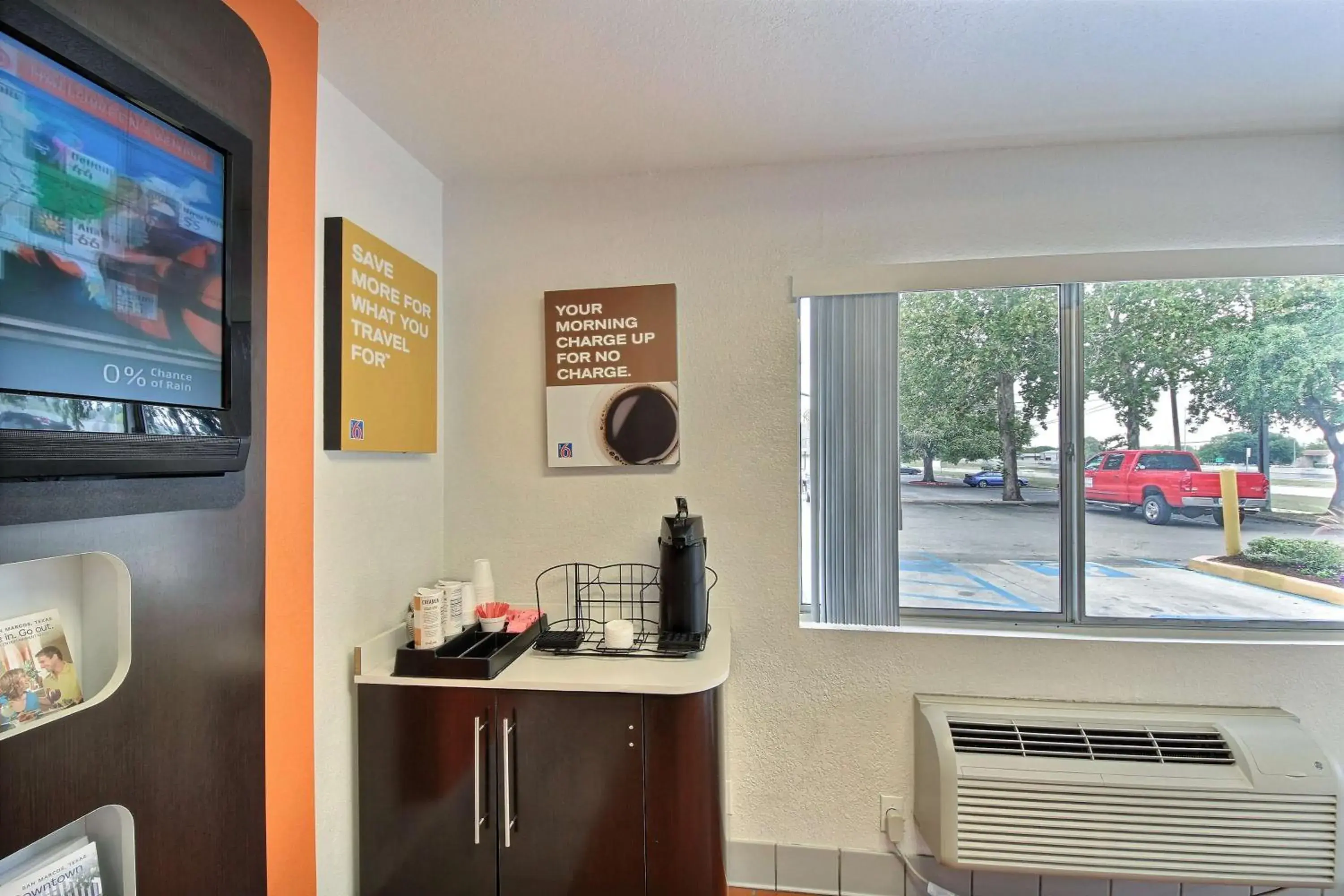 Restaurant/places to eat in Motel 6-San Marcos, TX Restaurant/places to eat in Motel 6-San Marcos, TX