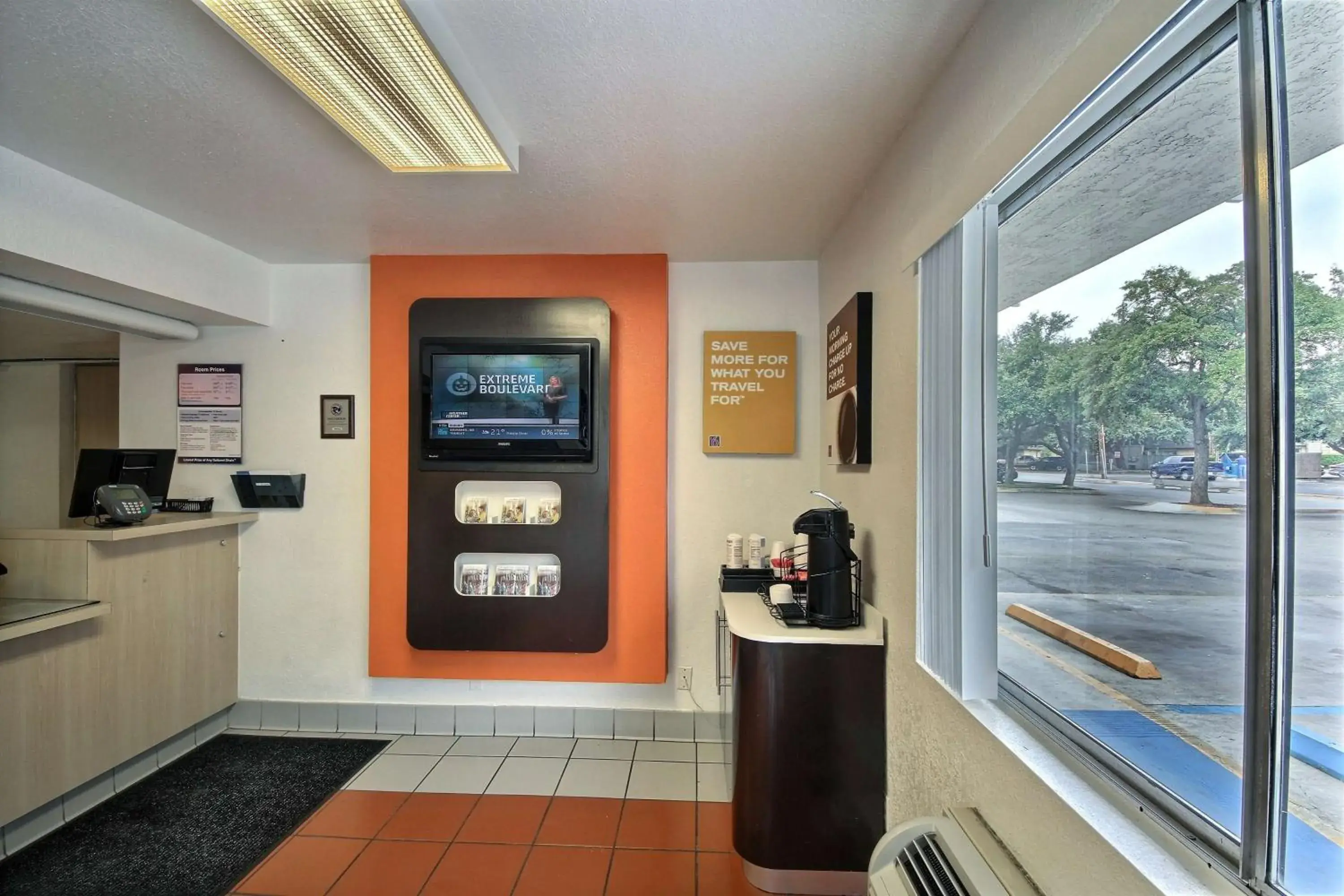 Restaurant/places to eat in Motel 6-San Marcos, TX Restaurant/places to eat in Motel 6-San Marcos, TX