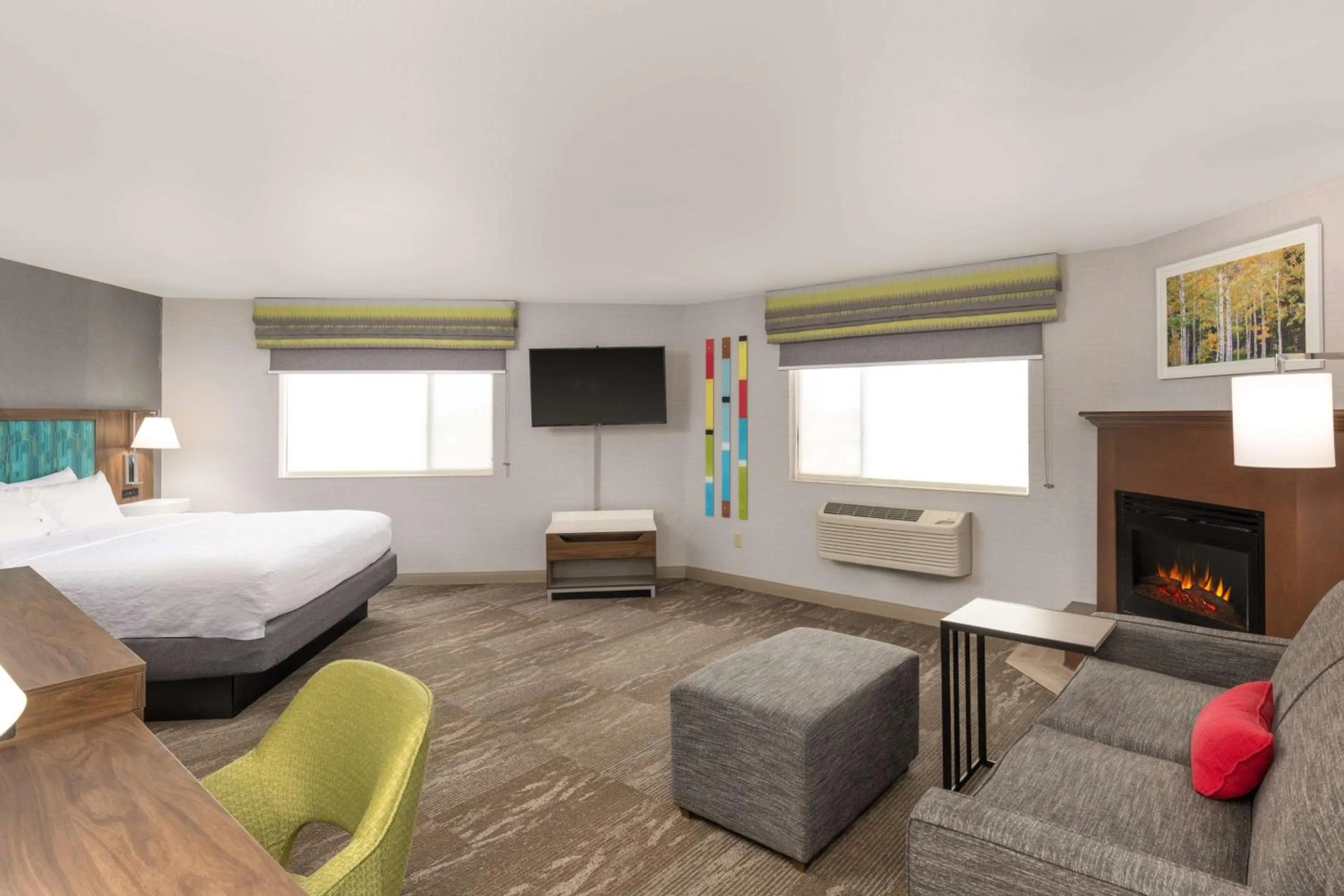 Living room, Bed in Hampton Inn Kalispell