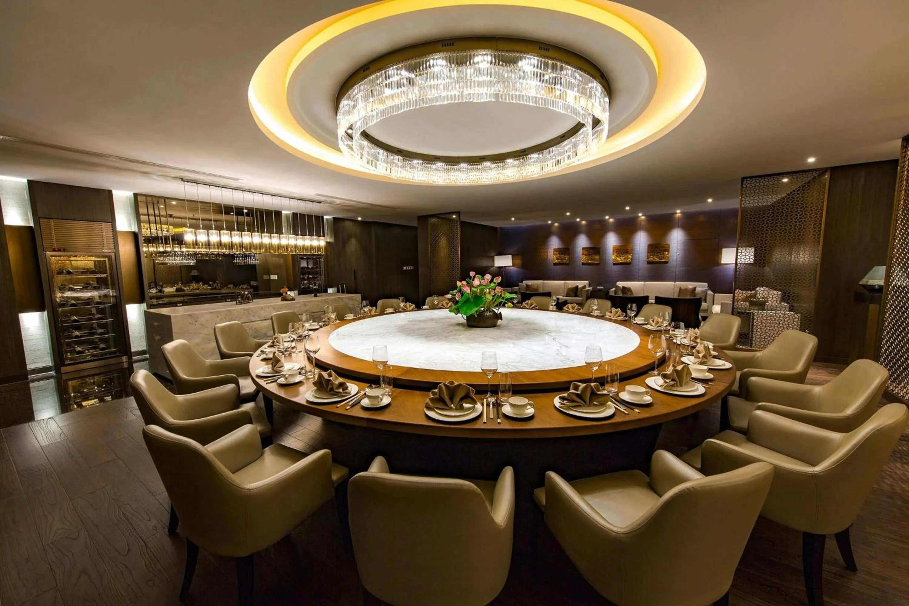 Restaurant/places to eat in Renaissance Beijing Capital Hotel