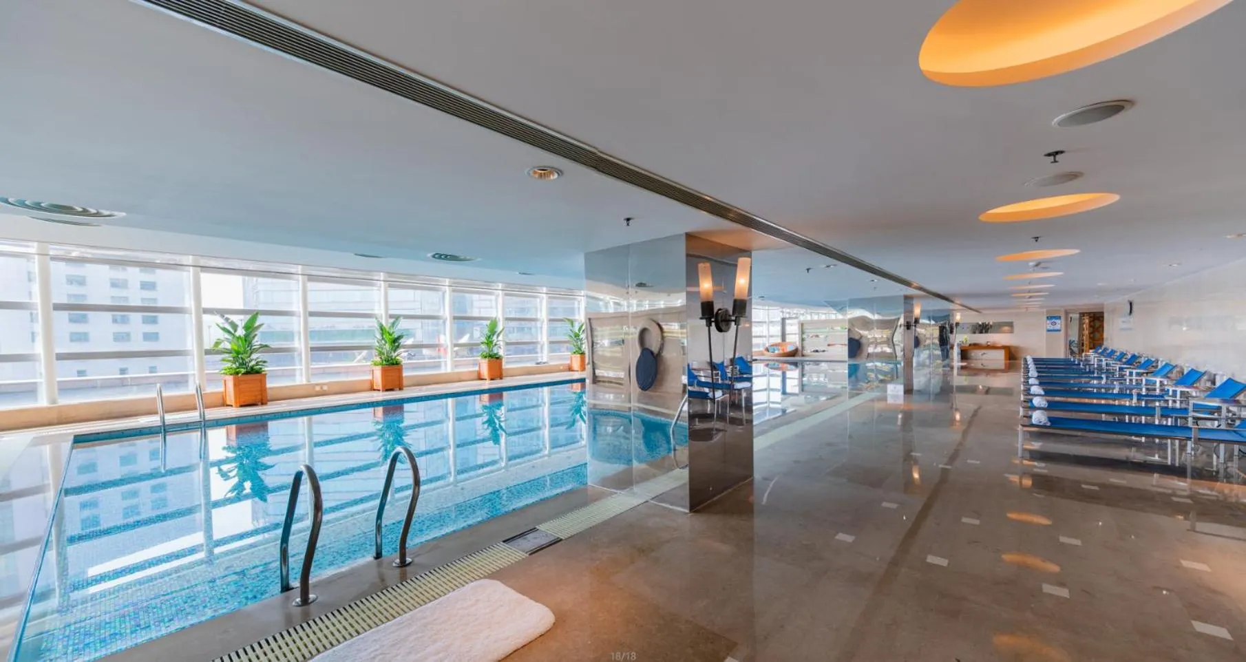 Swimming pool in Beijing Pudi Hotel