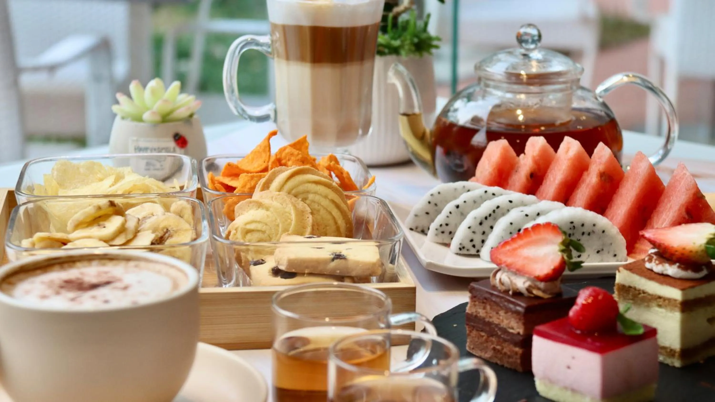 Restaurant/places to eat in Holiday Inn Beijing Deshengmen by IHG