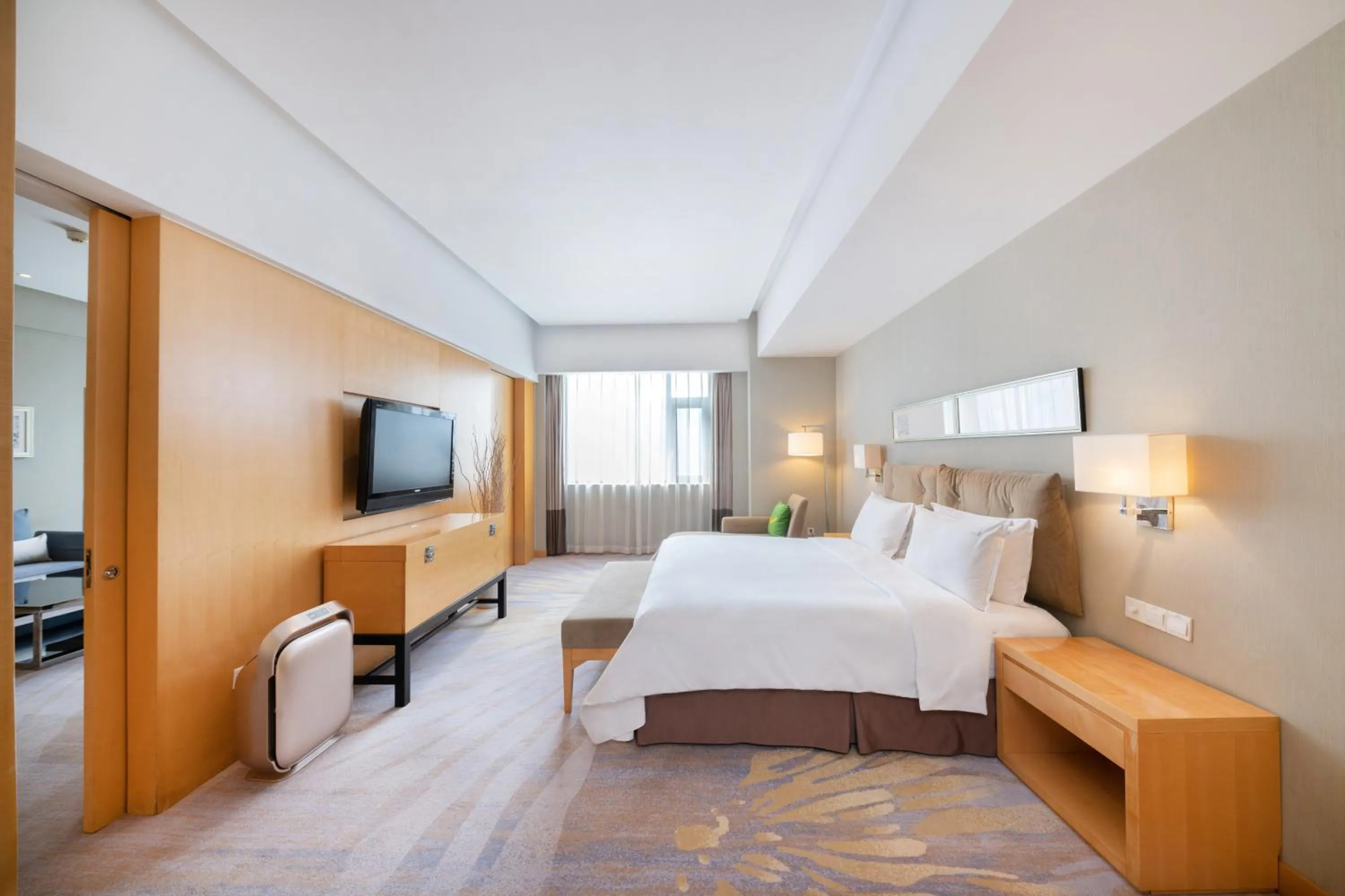 Bedroom, Bed in Holiday Inn Beijing Deshengmen by IHG
