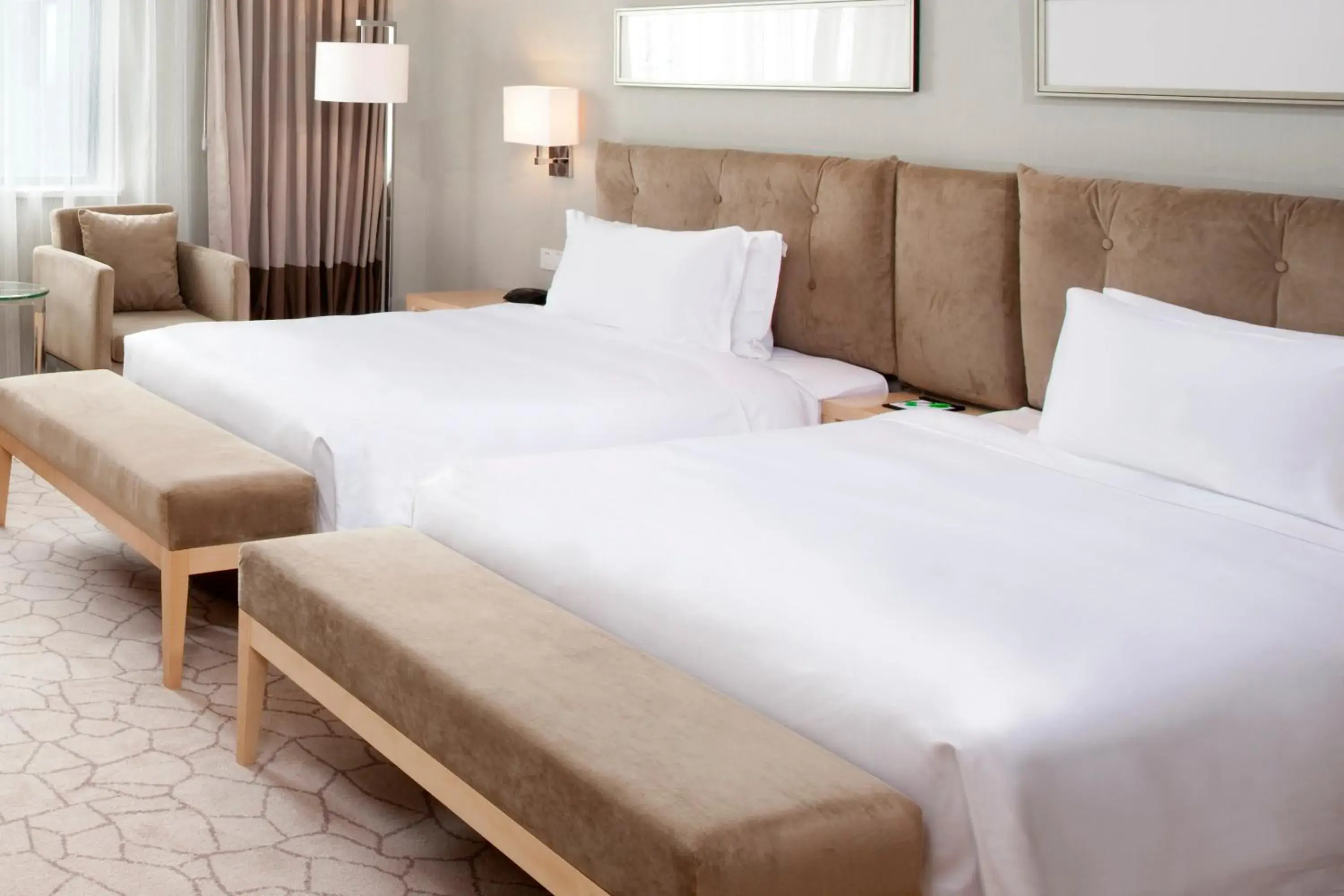 Bed in Holiday Inn Beijing Deshengmen by IHG on 2nd Ring Road Extension 10-15 minute taxi ride to Shichahai Lama Temple Drum Tower Close to Beijing North Station for Badaling Great Wall Near Exit B Jishuitan Metro Line 2 Bed in Holiday Inn Beijing Deshengmen by IHG on 2nd Ring Road Extension 10-15 minute taxi ride to Shichahai Lama Temple Drum Tower Close to Beijing North Station for Badaling Great Wall Near Exit B Jishuitan Metro Line 2