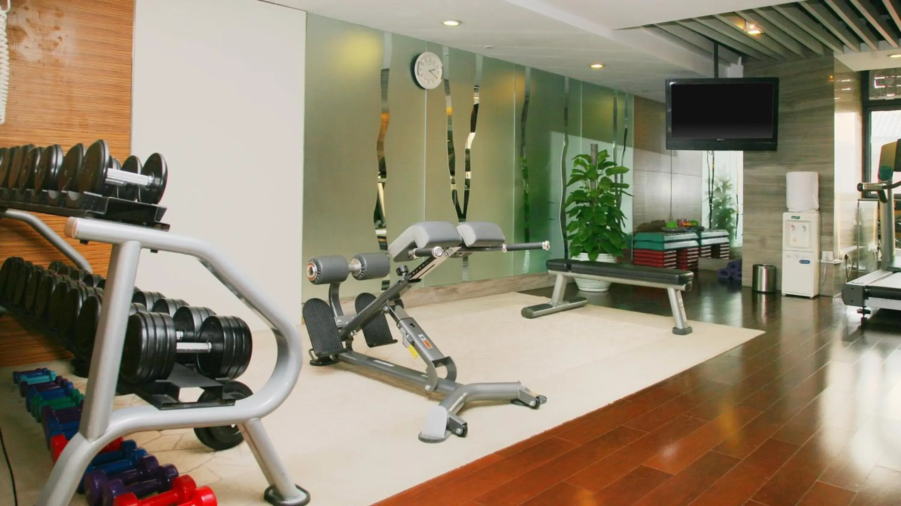 Fitness centre/facilities in Holiday Inn Beijing Deshengmen by IHG on 2nd Ring Road Extension 10-15 minute taxi ride to Shichahai Lama Temple Drum Tower Close to Beijing North Station for Badaling Great Wall Near Exit B Jishuitan Metro Line 2 Fitness centre/facilities in Holiday Inn Beijing Deshengmen by IHG on 2nd Ring Road Extension 10-15 minute taxi ride to Shichahai Lama Temple Drum Tower Close to Beijing North Station for Badaling Great Wall Near Exit B Jishuitan Metro Line 2