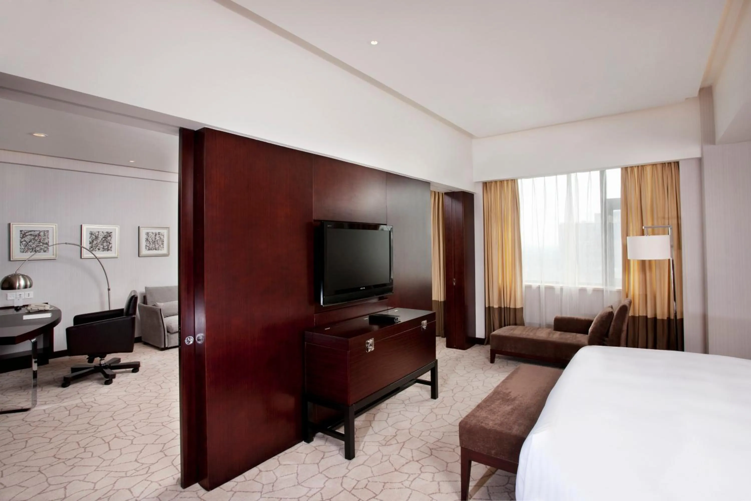 Photo of the whole room, Bed in Holiday Inn Beijing Deshengmen by IHG