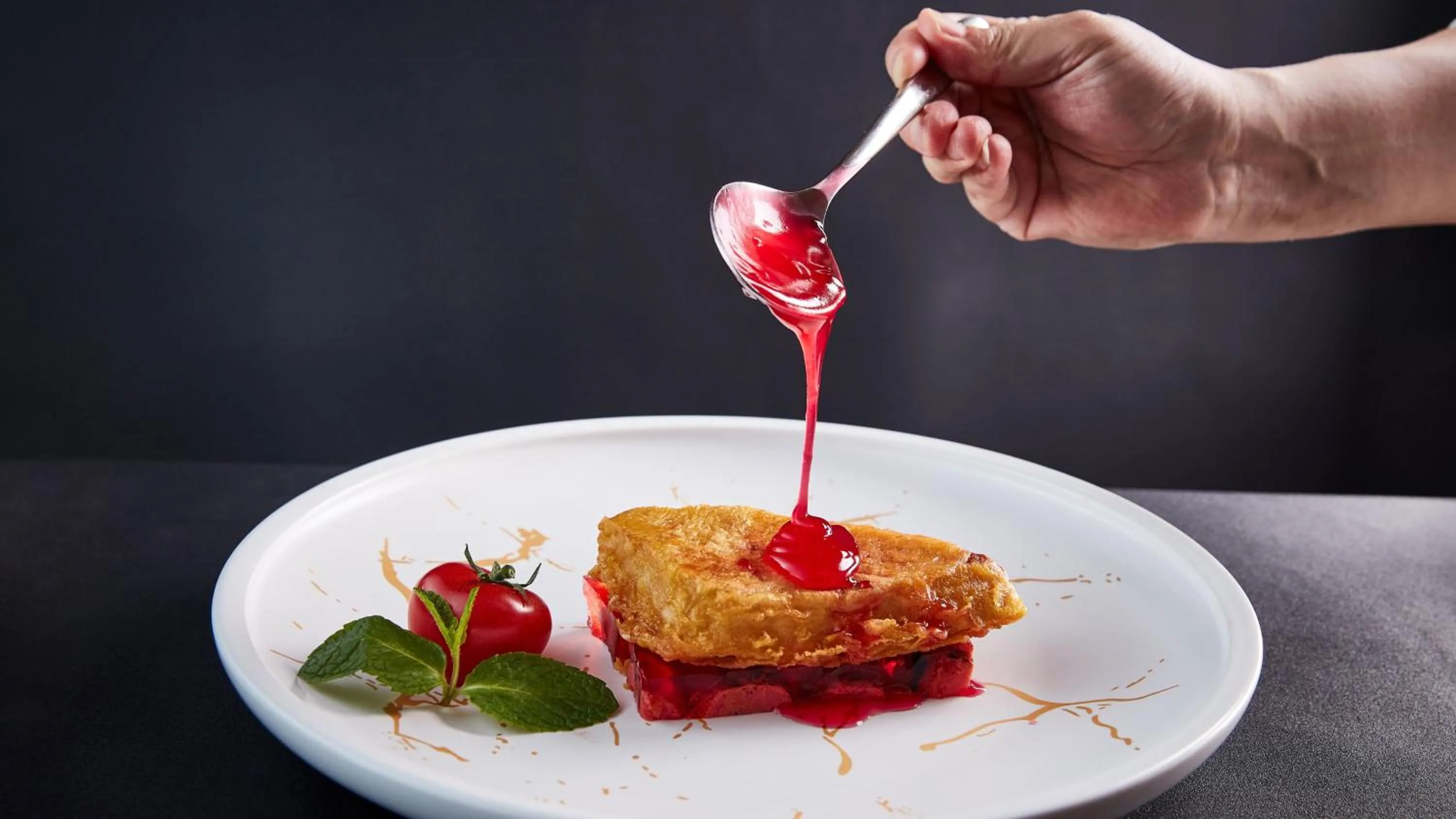 Restaurant/places to eat in Holiday Inn Beijing Deshengmen by IHG