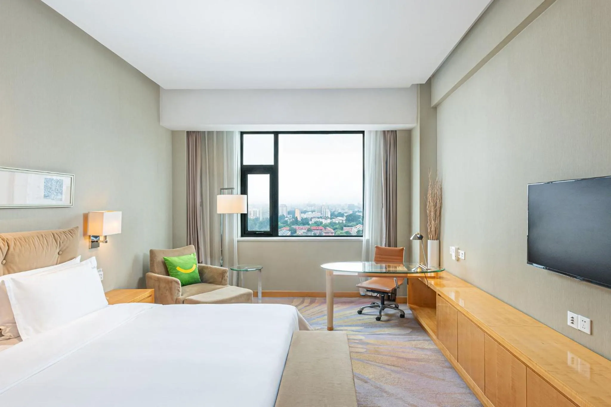 Photo of the whole room, Bed in Holiday Inn Beijing Deshengmen by IHG