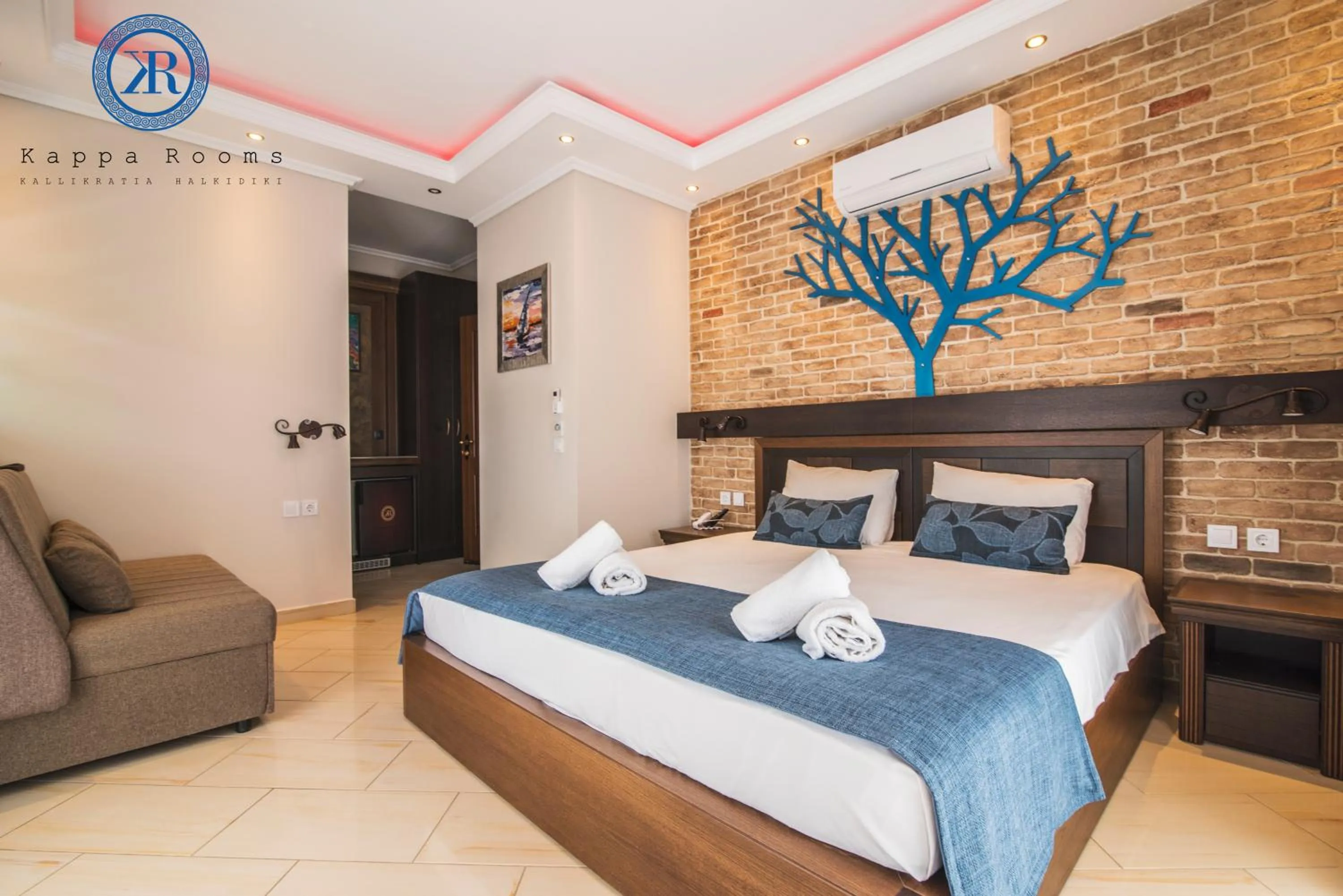 Photo of the whole room in Kappa Rooms