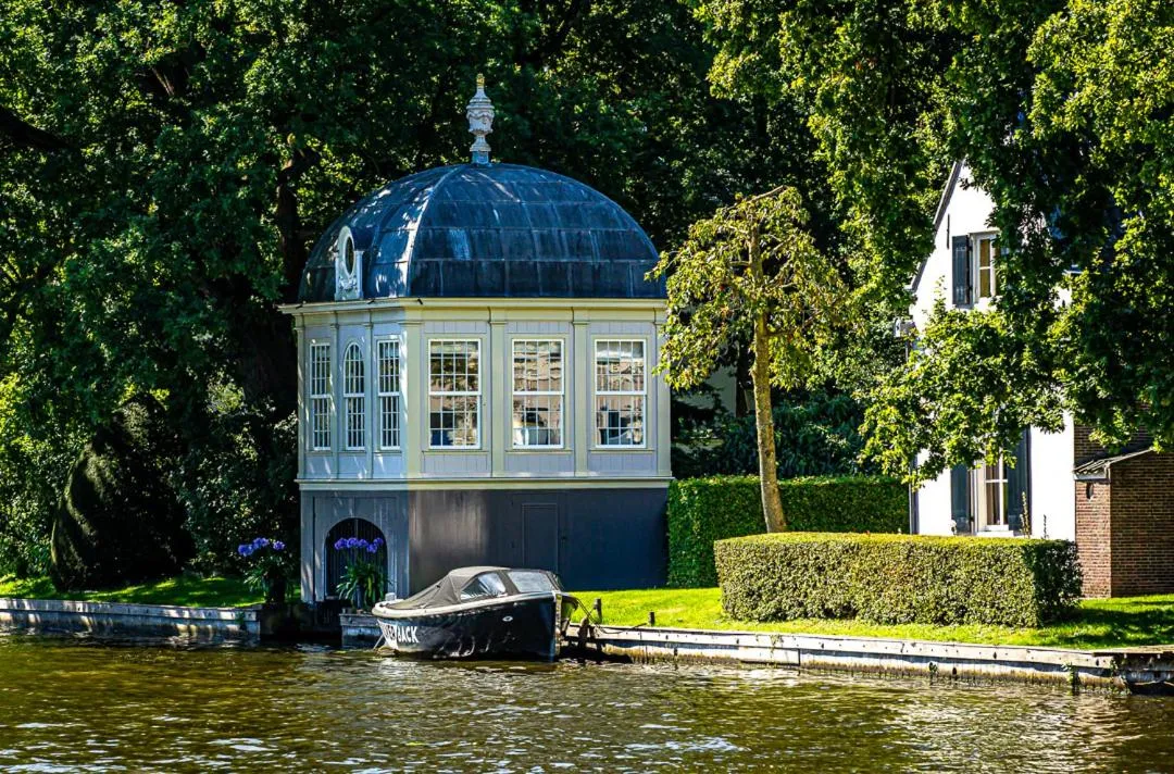 River view in Logement aan de Vecht