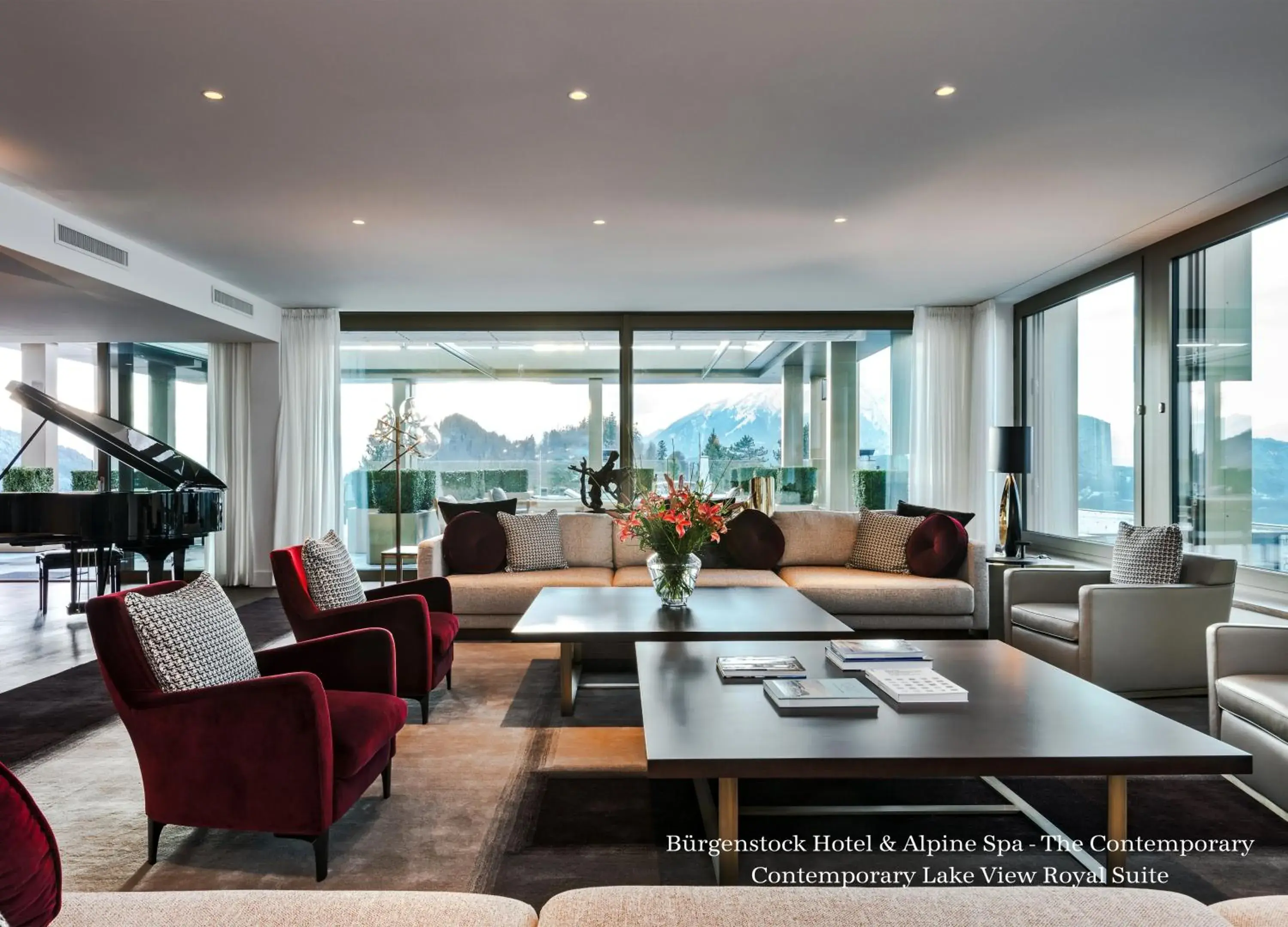 Living room in Bürgenstock Hotel & Alpine Spa Living room in Bürgenstock Hotel & Alpine Spa