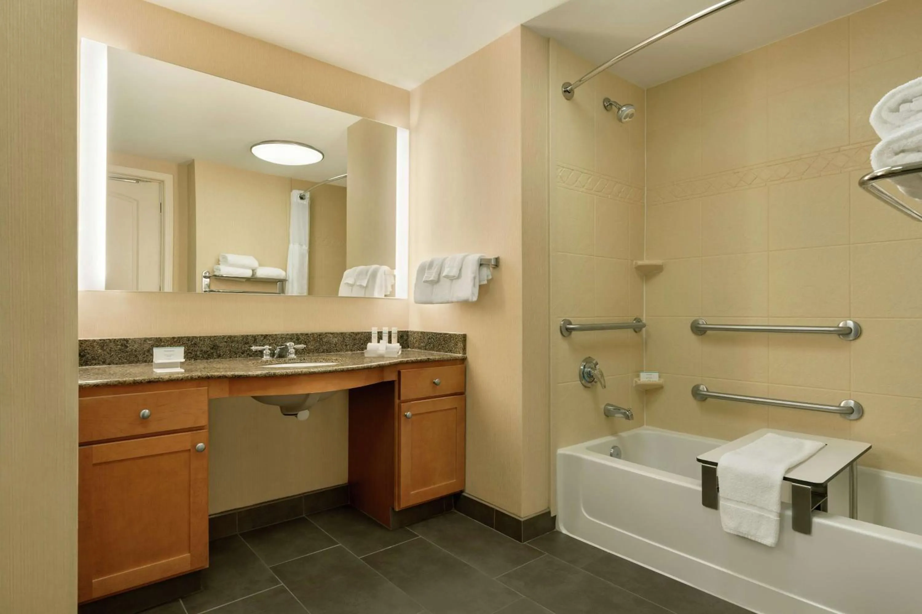 Shower in Homewood Suites by Hilton Allentown-Bethlehem Airport