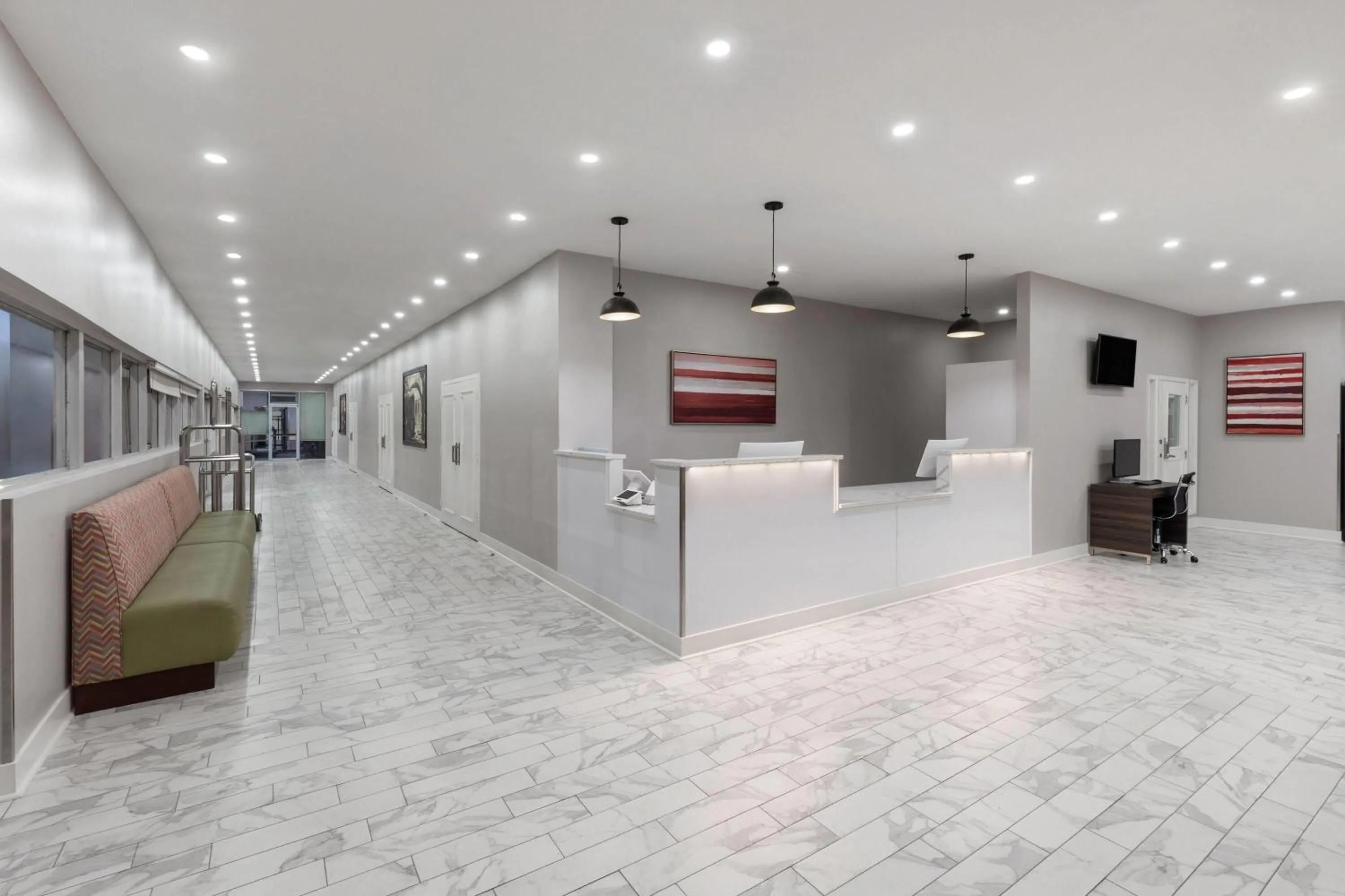 Lobby or reception in Ramada by Wyndham Kenner New Orleans Airport South