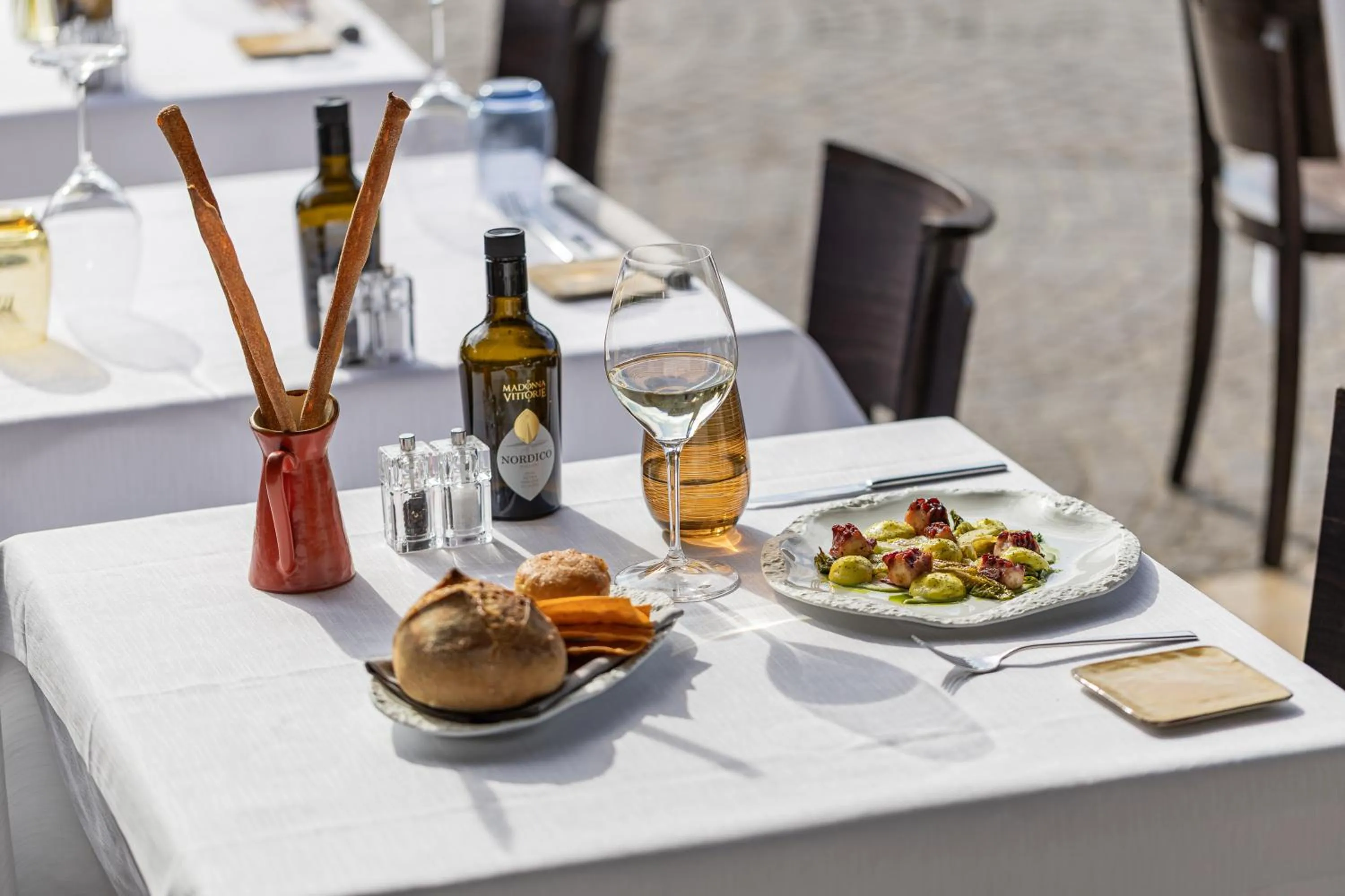 Restaurant/places to eat in Hotel alla Grotta