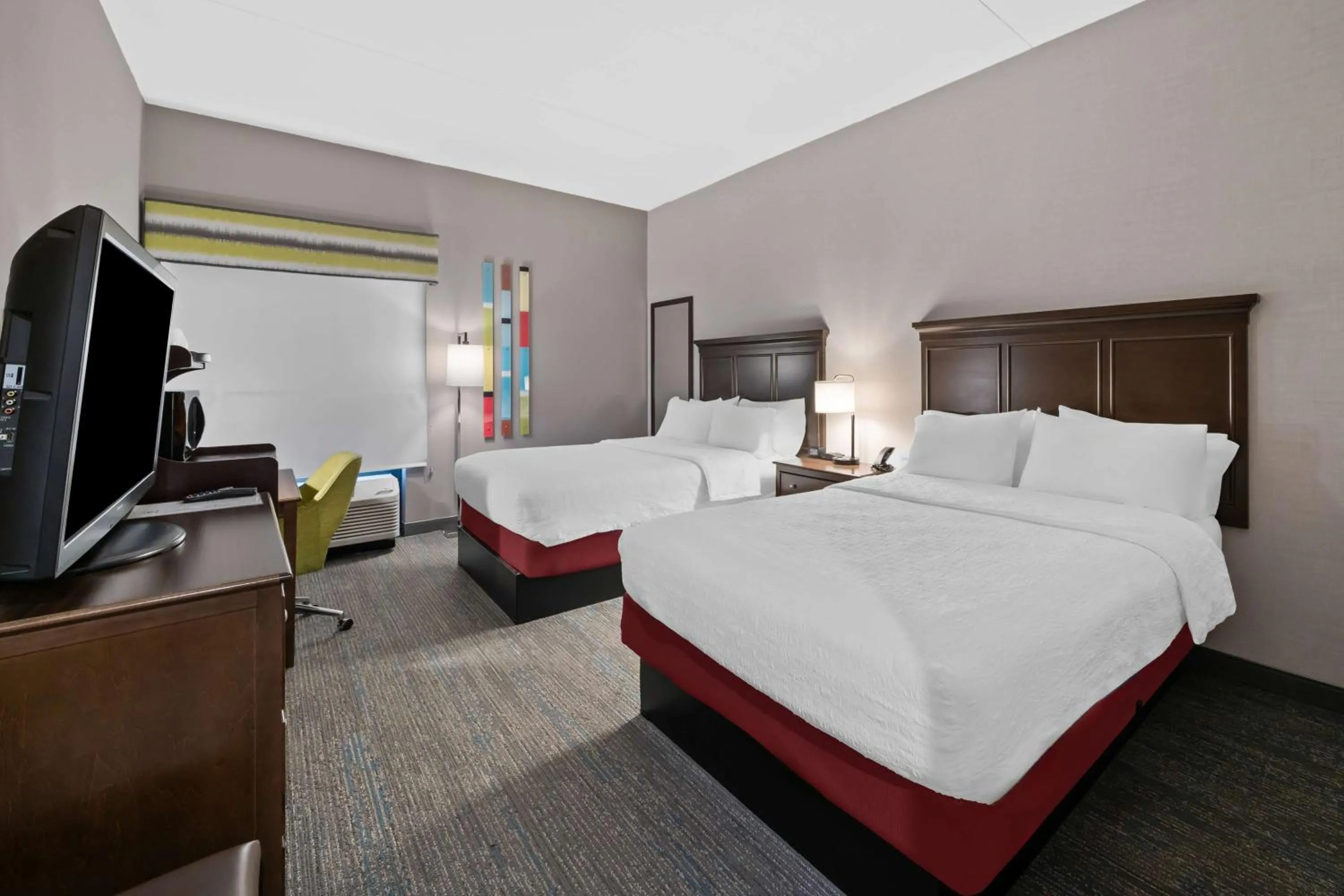 Bedroom, Bed in Hampton Inn Franklin