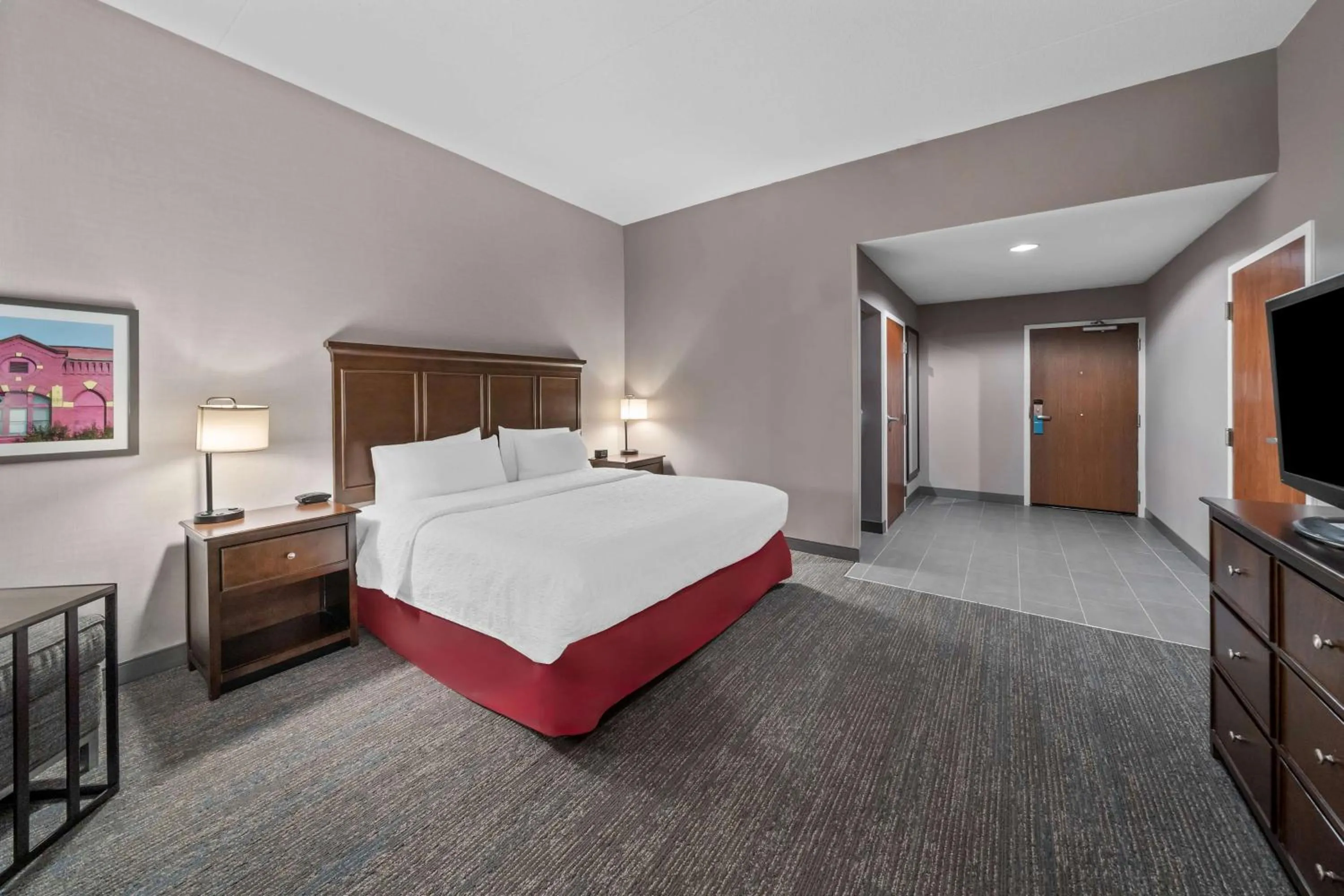 Photo of the whole room, Bed in Hampton Inn Franklin