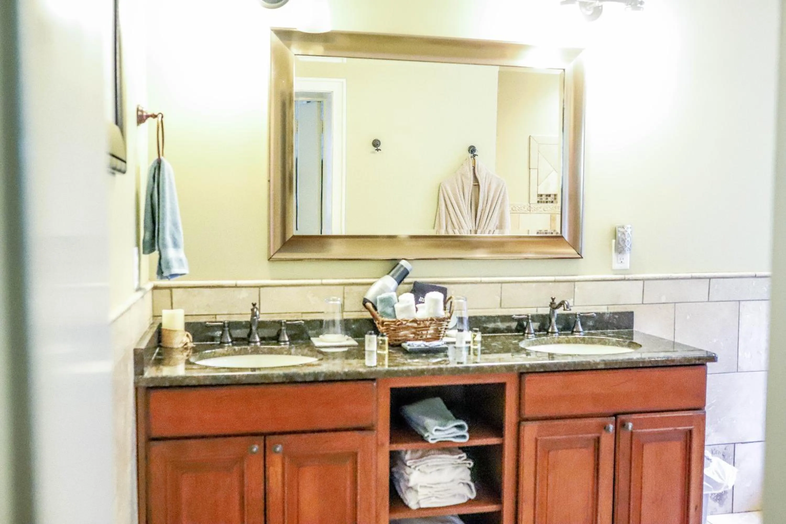 Early Inn at the Grove
