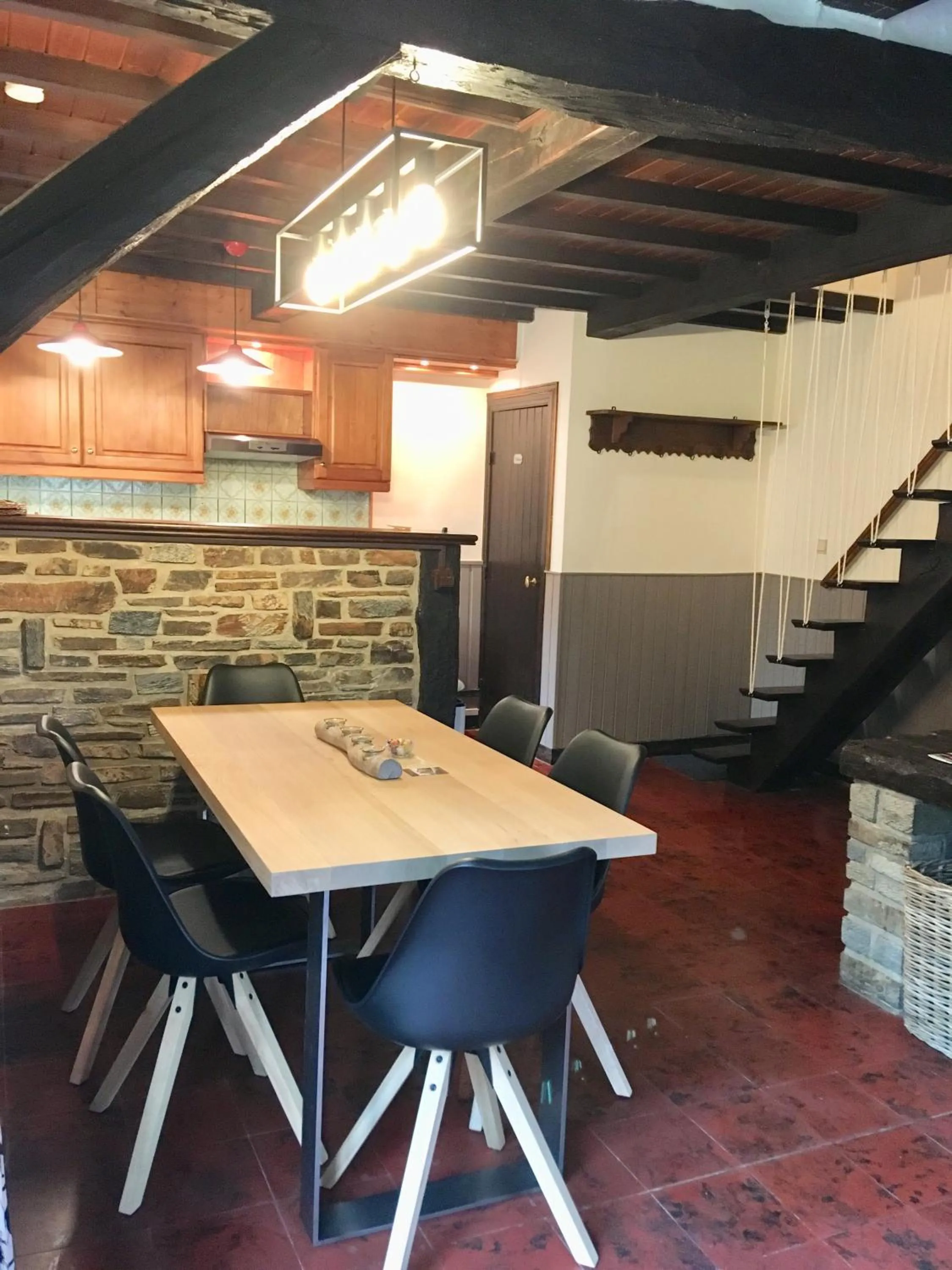 Dining area in Gîte la Semois à Mouzaive Vresse sur Semois