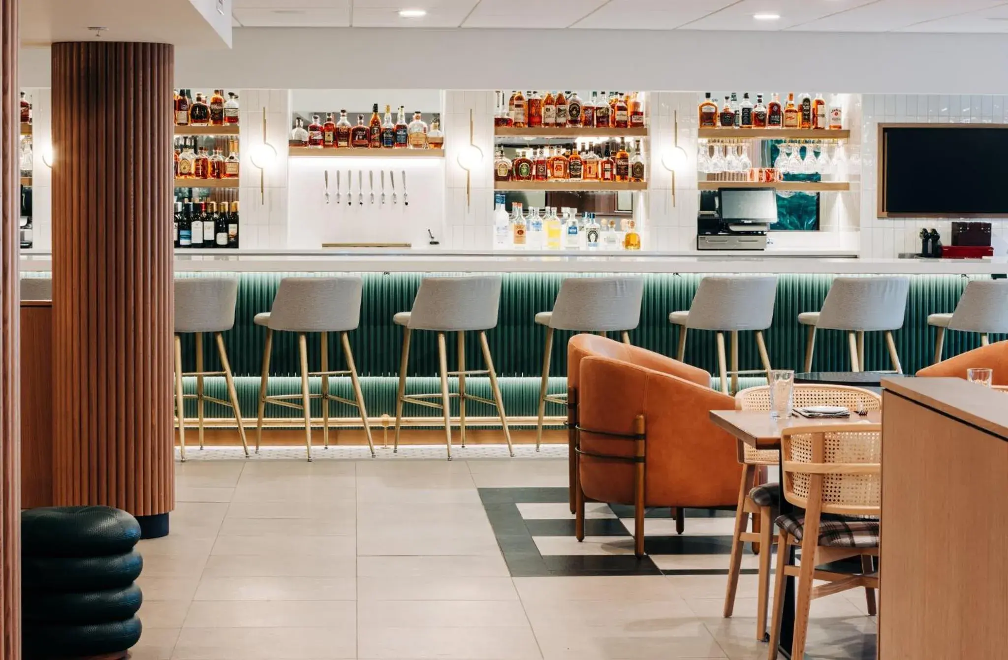 Property building in Crowne Plaza Louisville Airport Expo Ctr by IHG Property building in Crowne Plaza Louisville Airport Expo Ctr by IHG