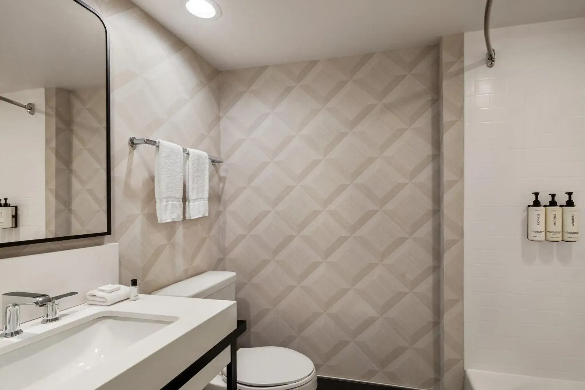 Standard Room in Crowne Plaza Louisville Airport Expo Ctr by IHG Standard Room in Crowne Plaza Louisville Airport Expo Ctr by IHG