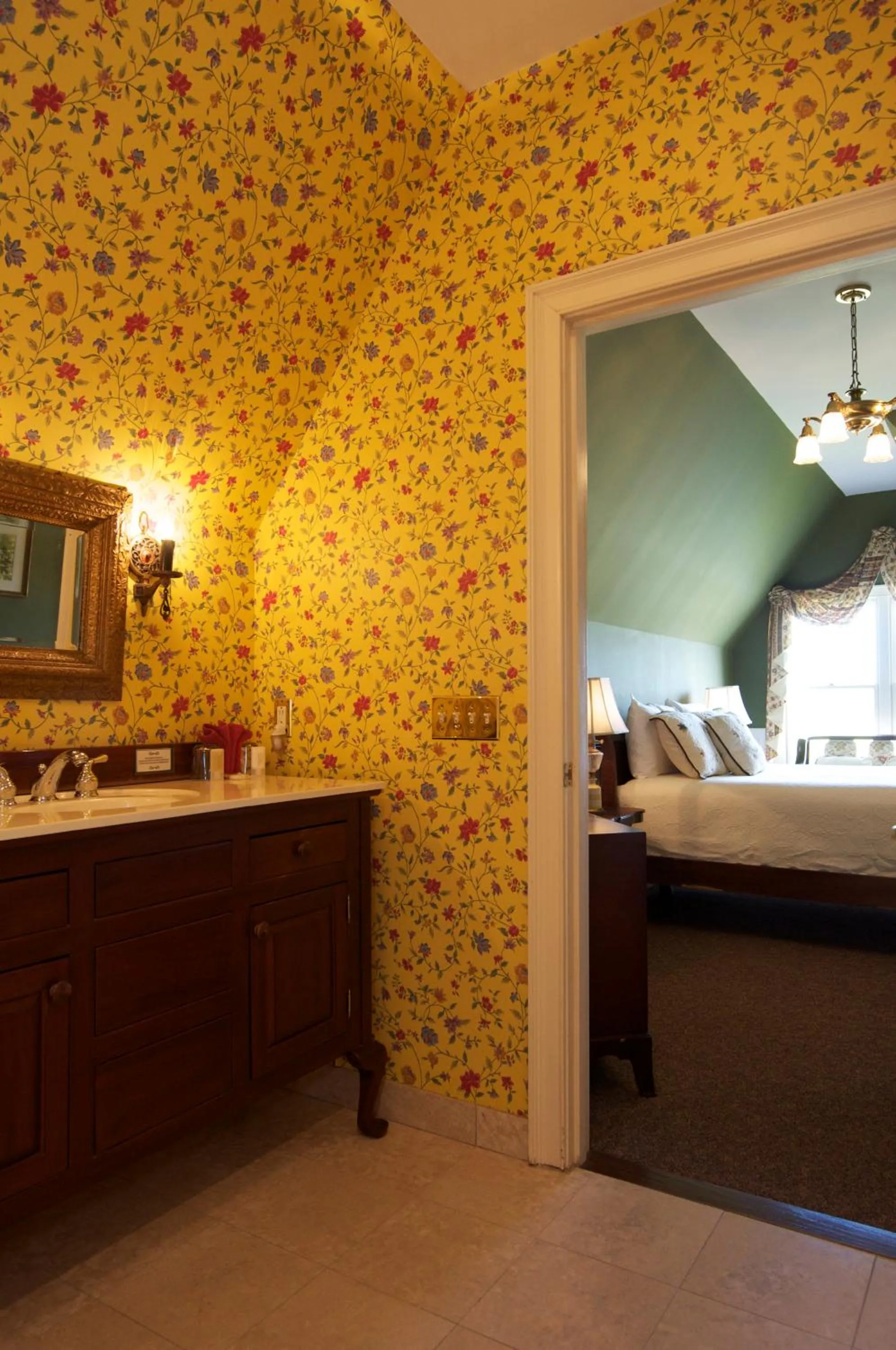 Bed in Bluff View Inn