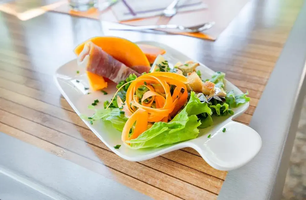 Restaurant/places to eat in Logis Hôtel- Hôtel Restaurant Le Rialto Restaurant/places to eat in Logis Hôtel- Hôtel Restaurant Le Rialto