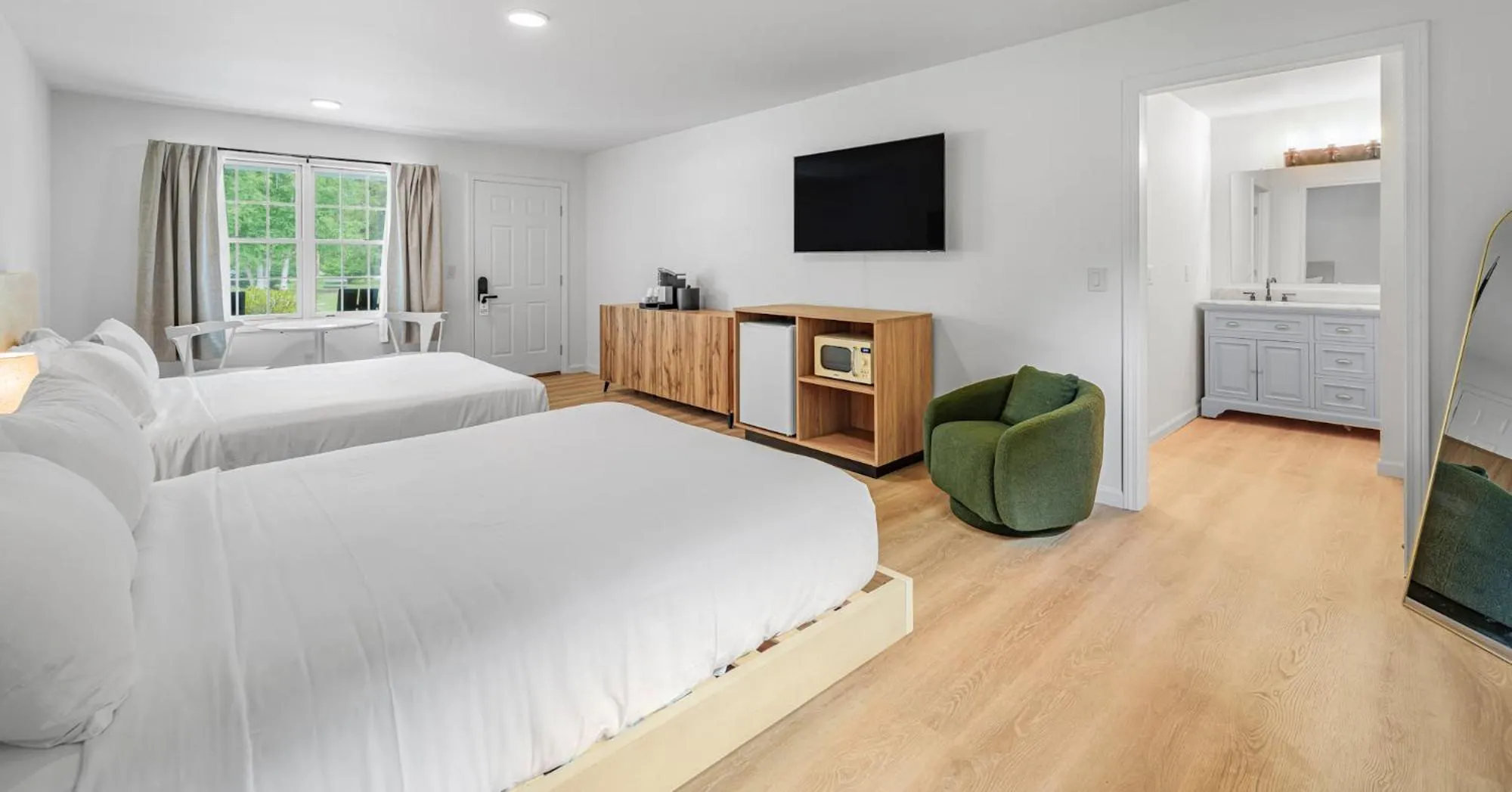 Bed in Aspen at Manchester