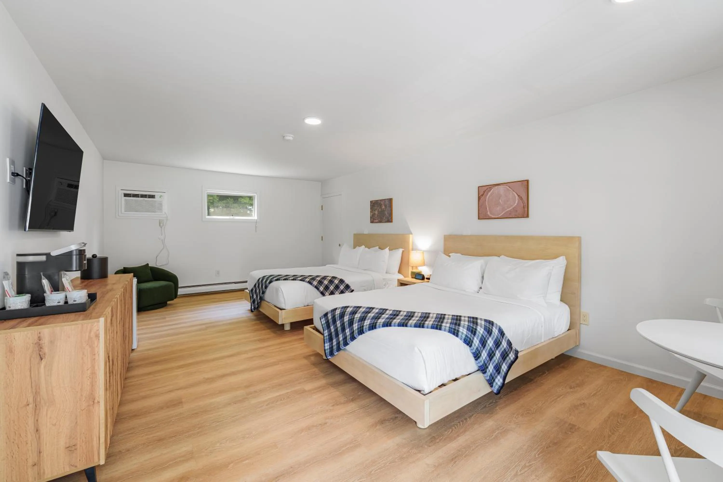 Bed in Aspen at Manchester