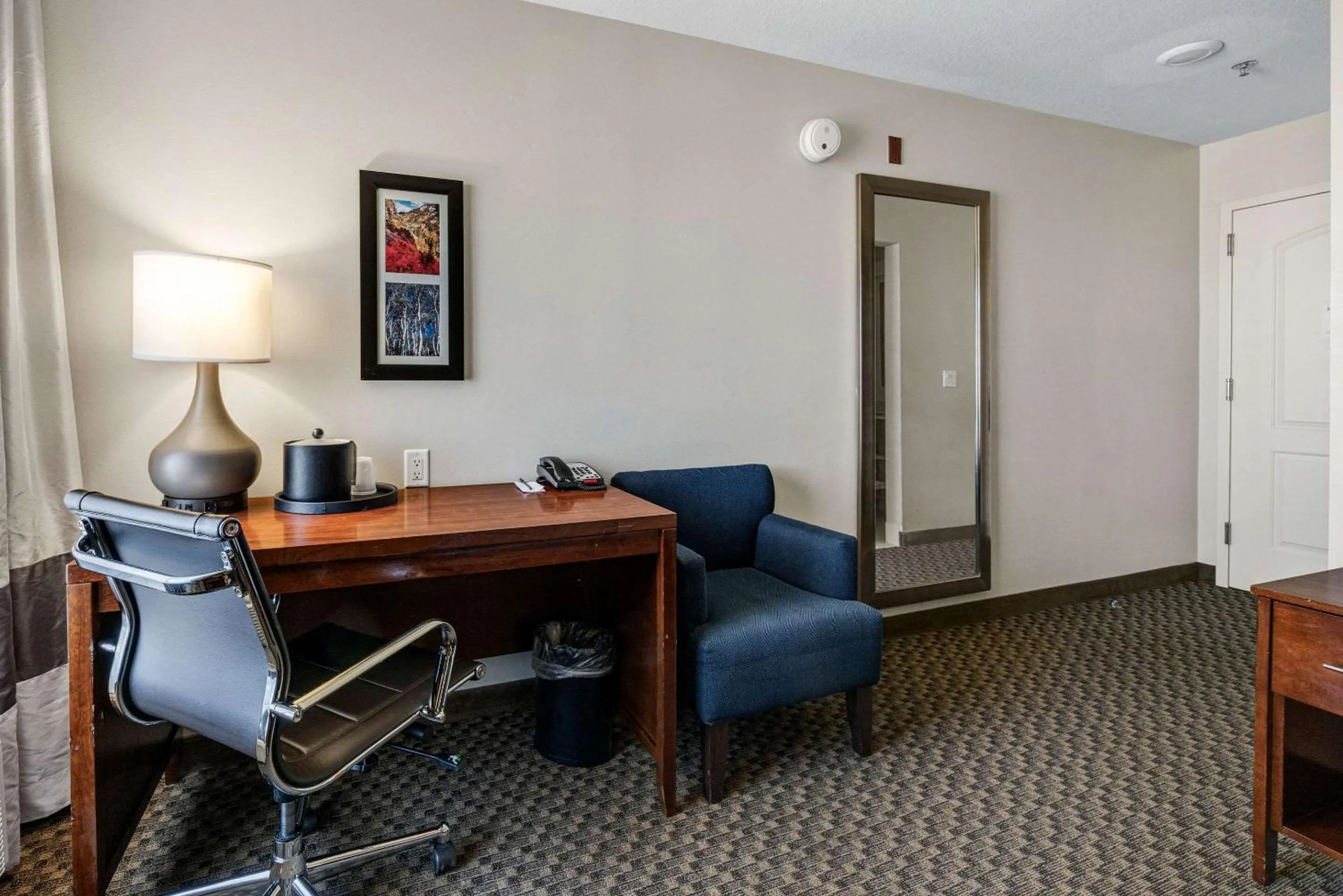 Bedroom in Comfort Inn & Suites Logan Near University