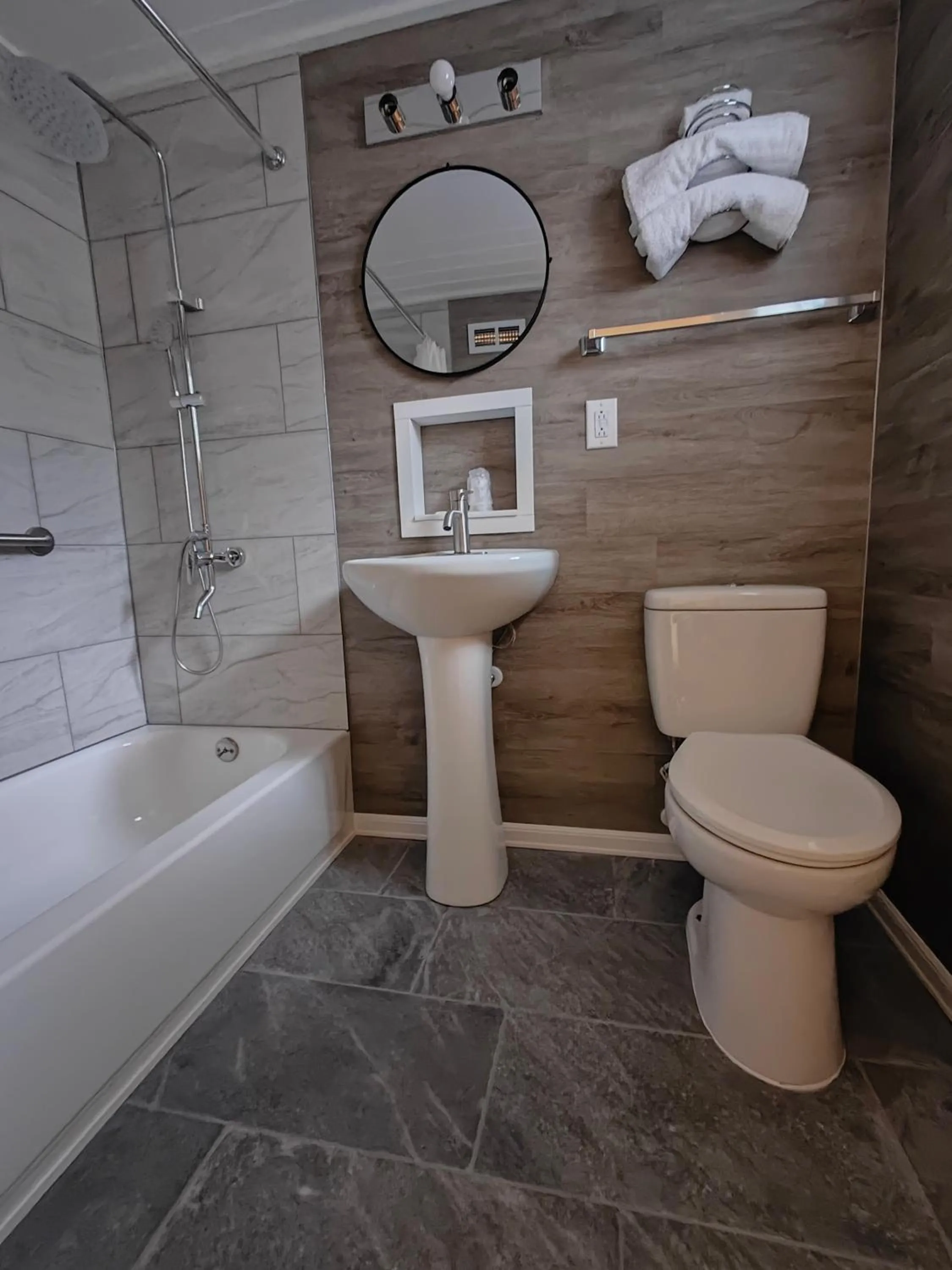 Bathroom in Melody Motor Lodge