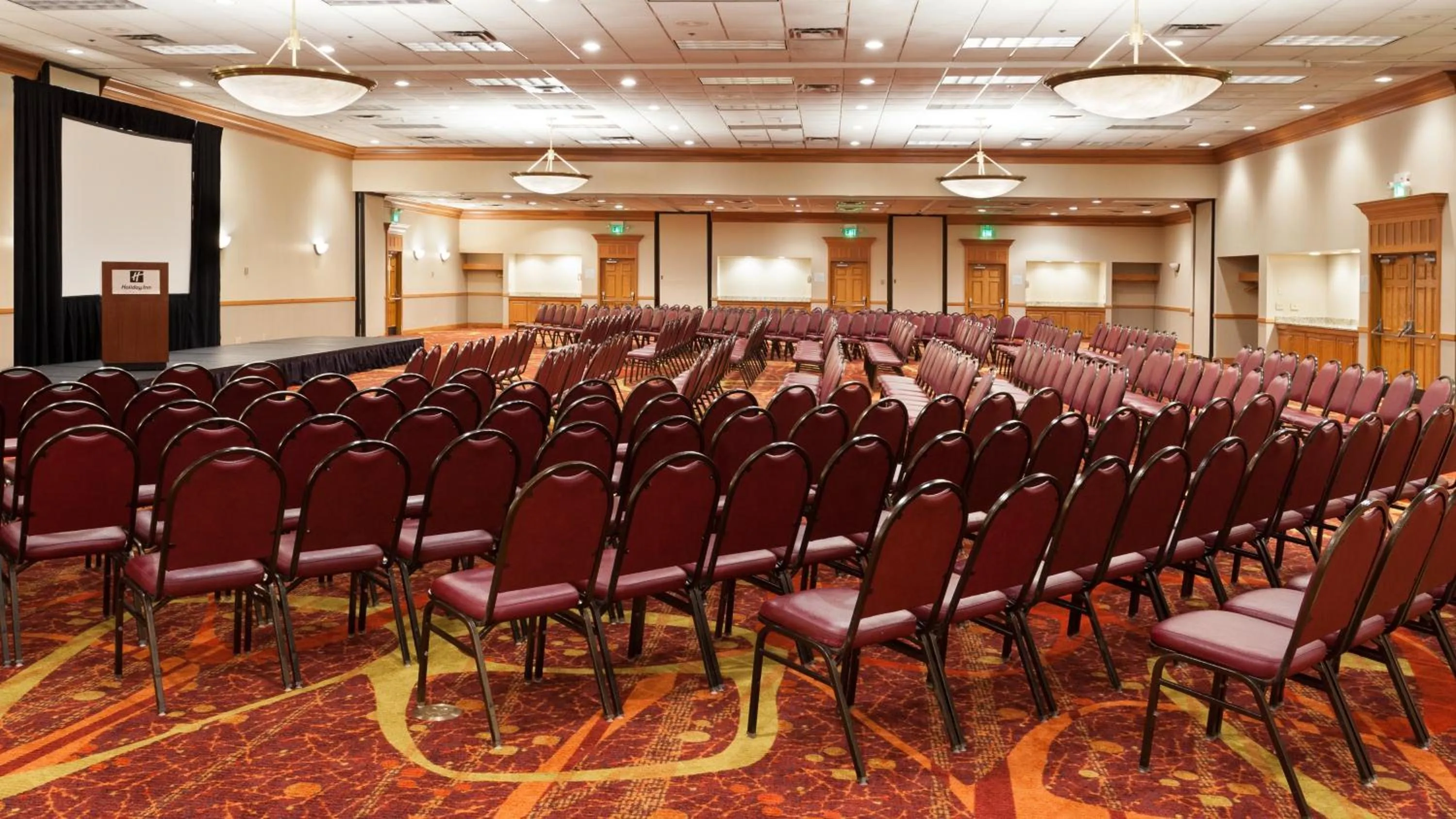 Meeting/conference room in Holiday Inn Cincinnati Airport by IHG
