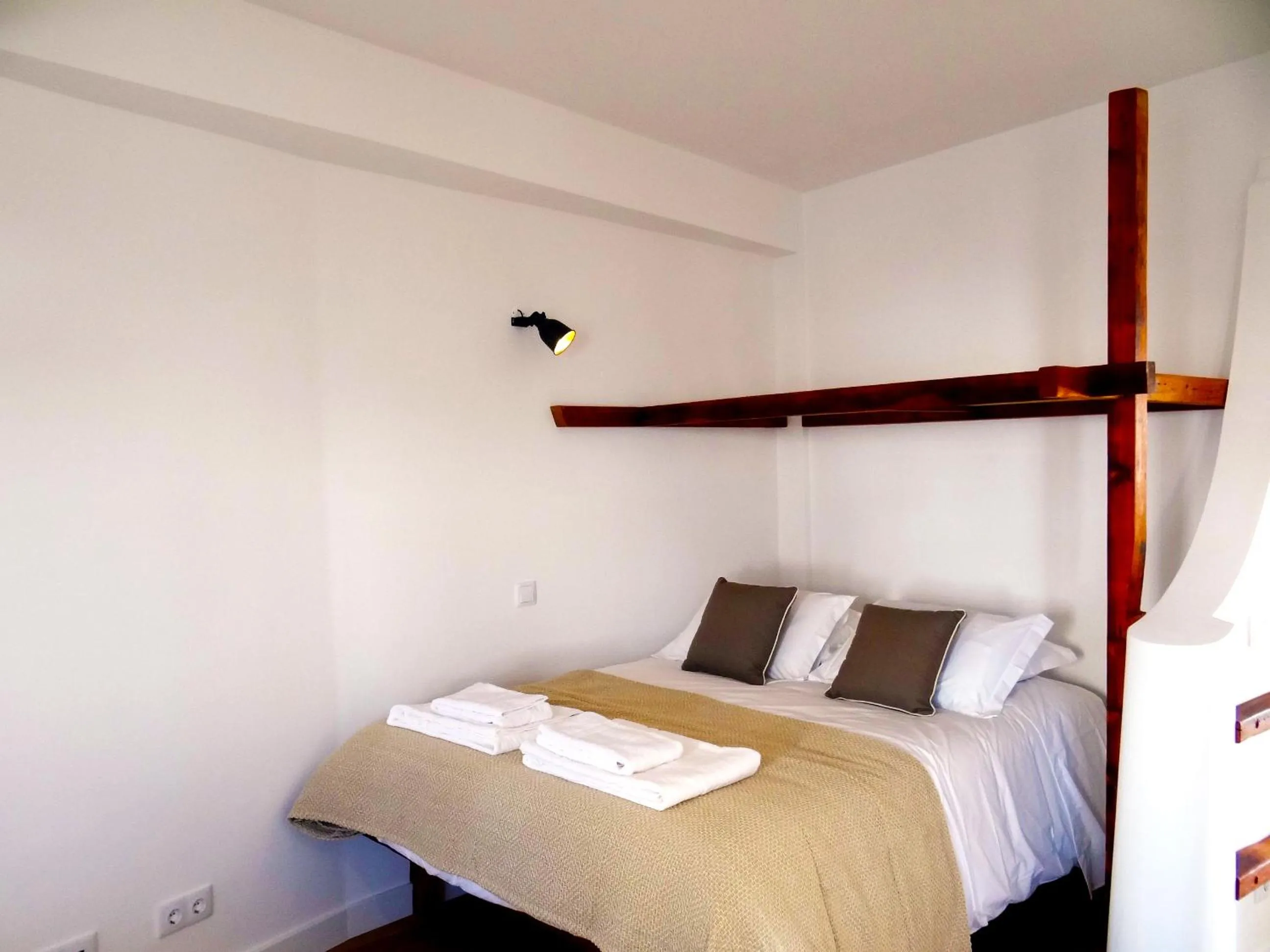 Bed in The Salty Lodge