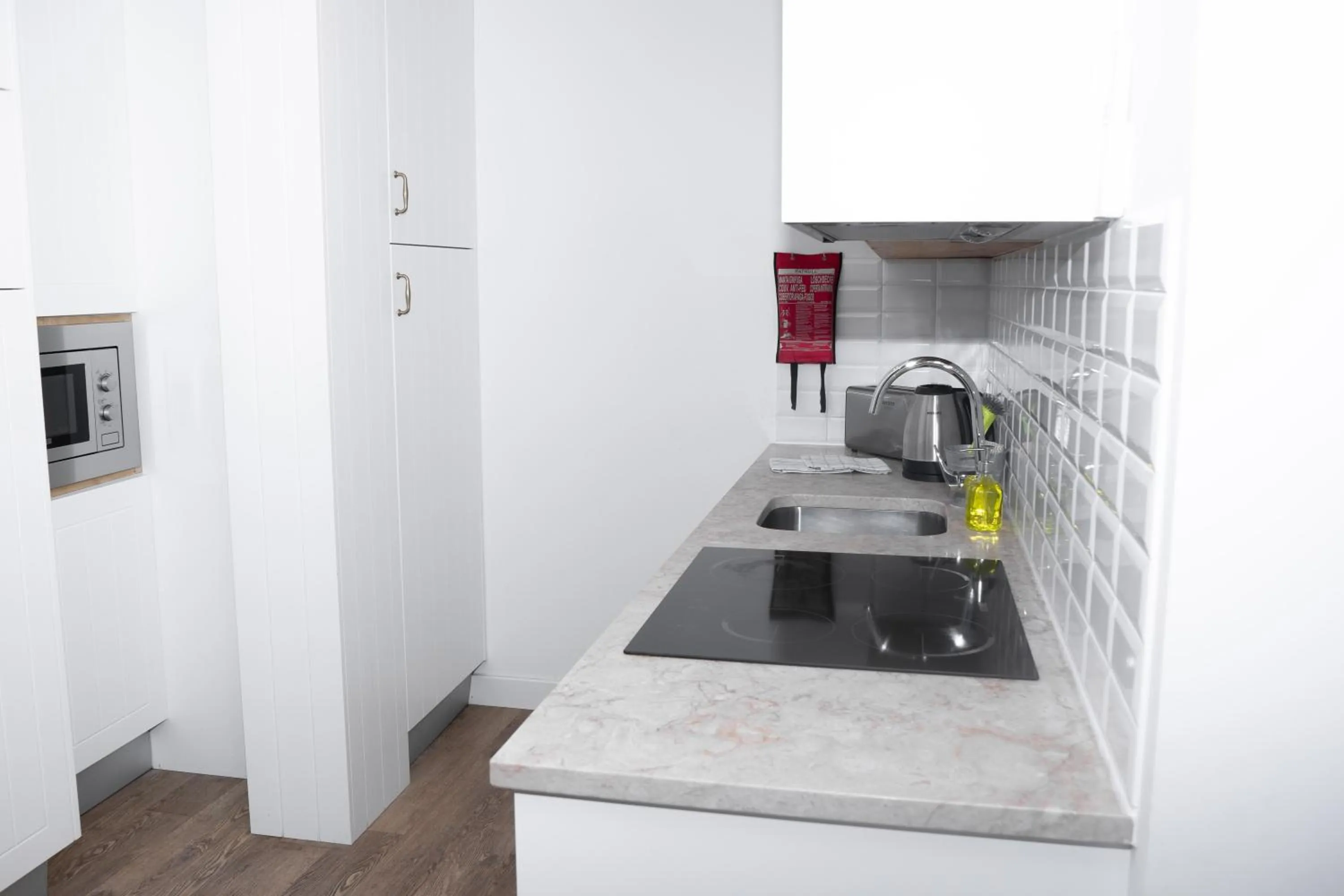 Kitchen or kitchenette in The Salty Lodge