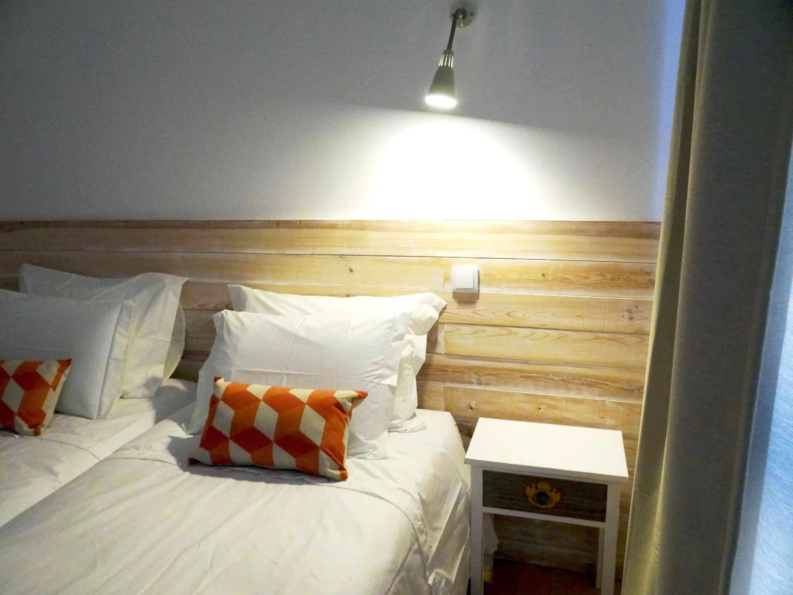 Bedroom, Bed in The Salty Lodge