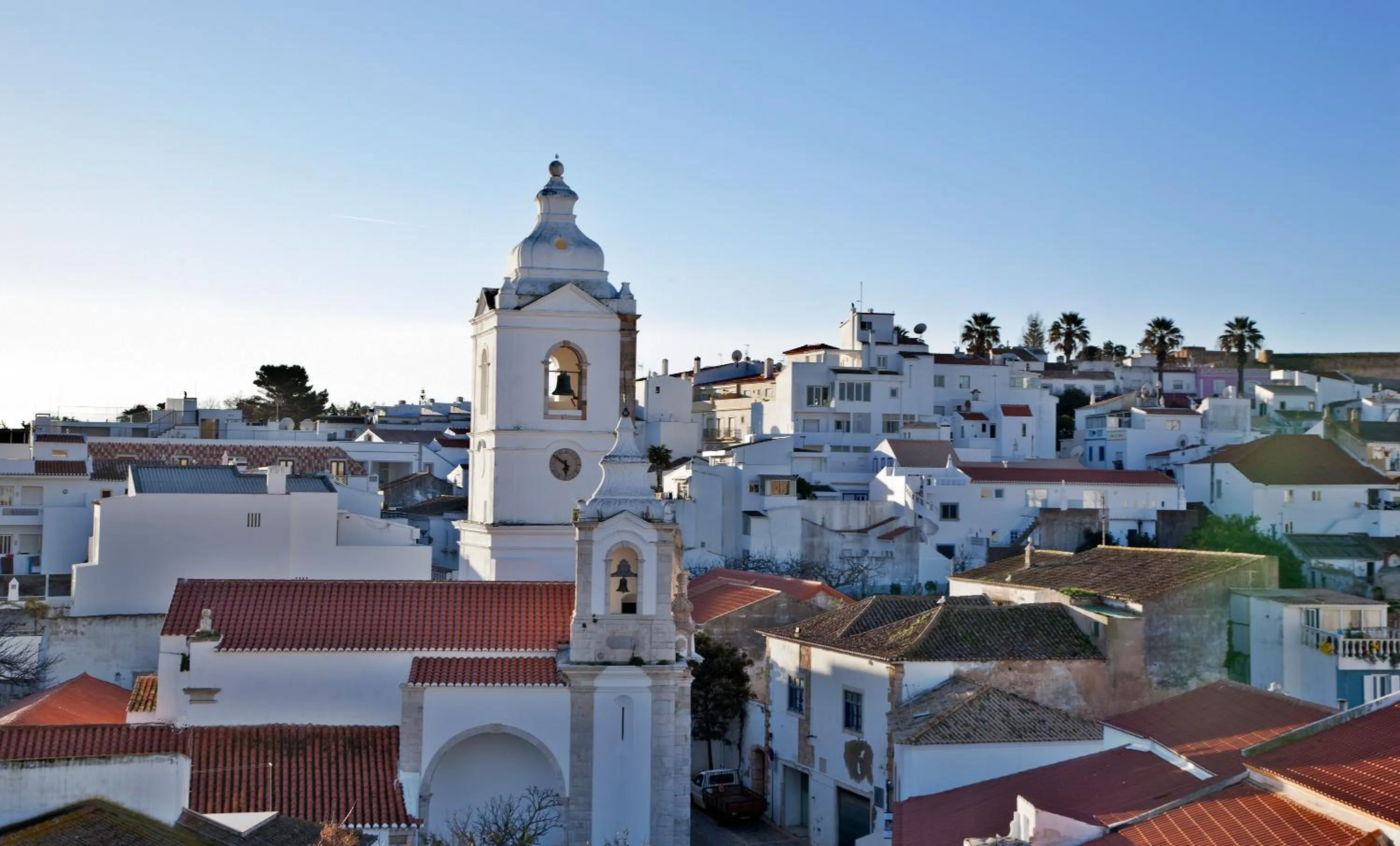 Neighbourhood in The Salty Lodge