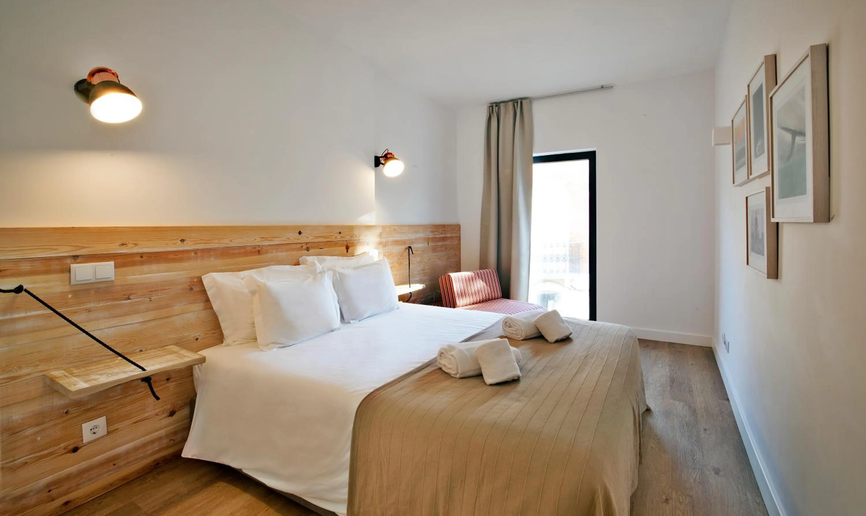 Bedroom, Bed in The Salty Lodge