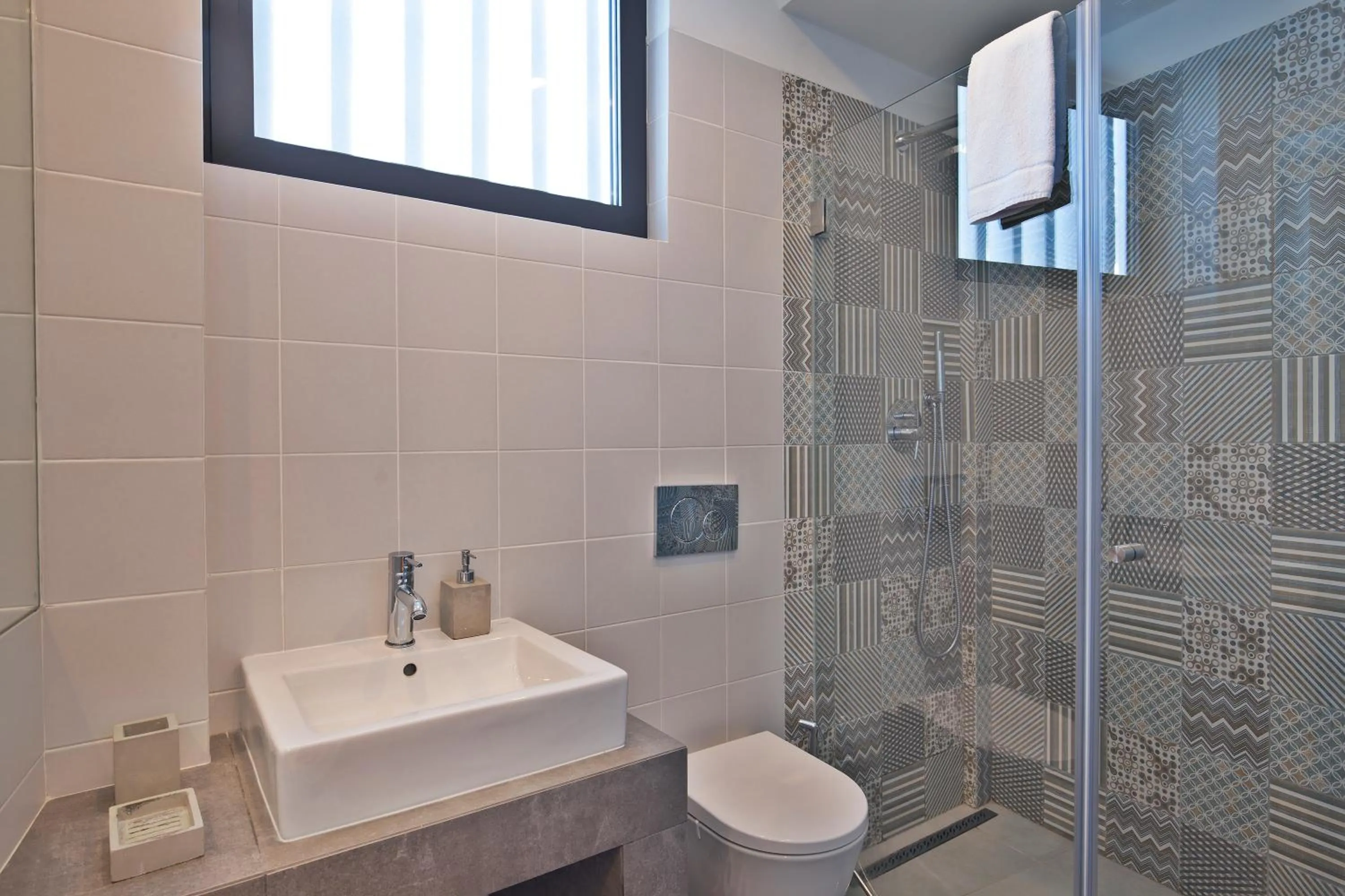 Shower in The Salty Lodge