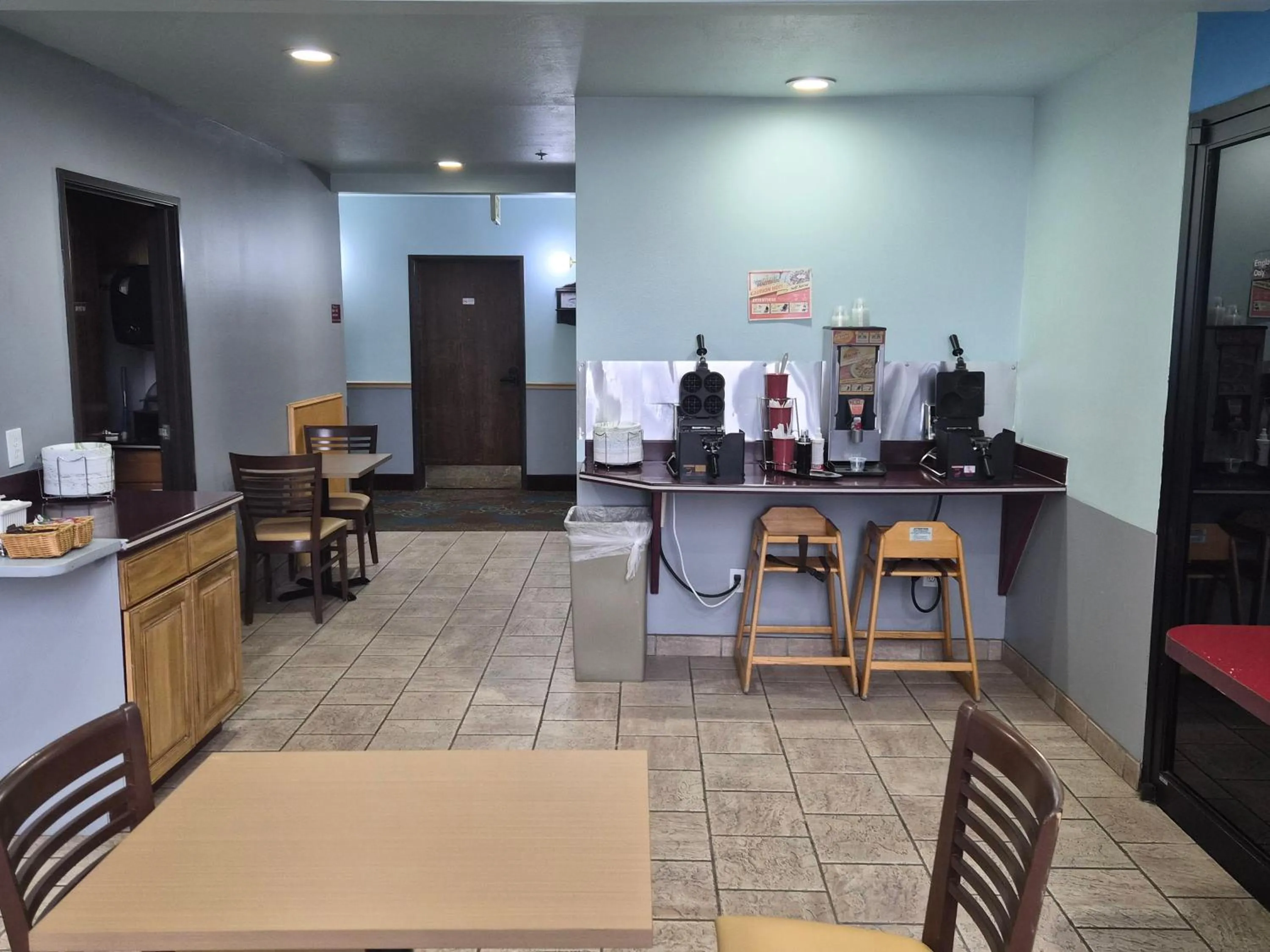 Breakfast in Bay Inn