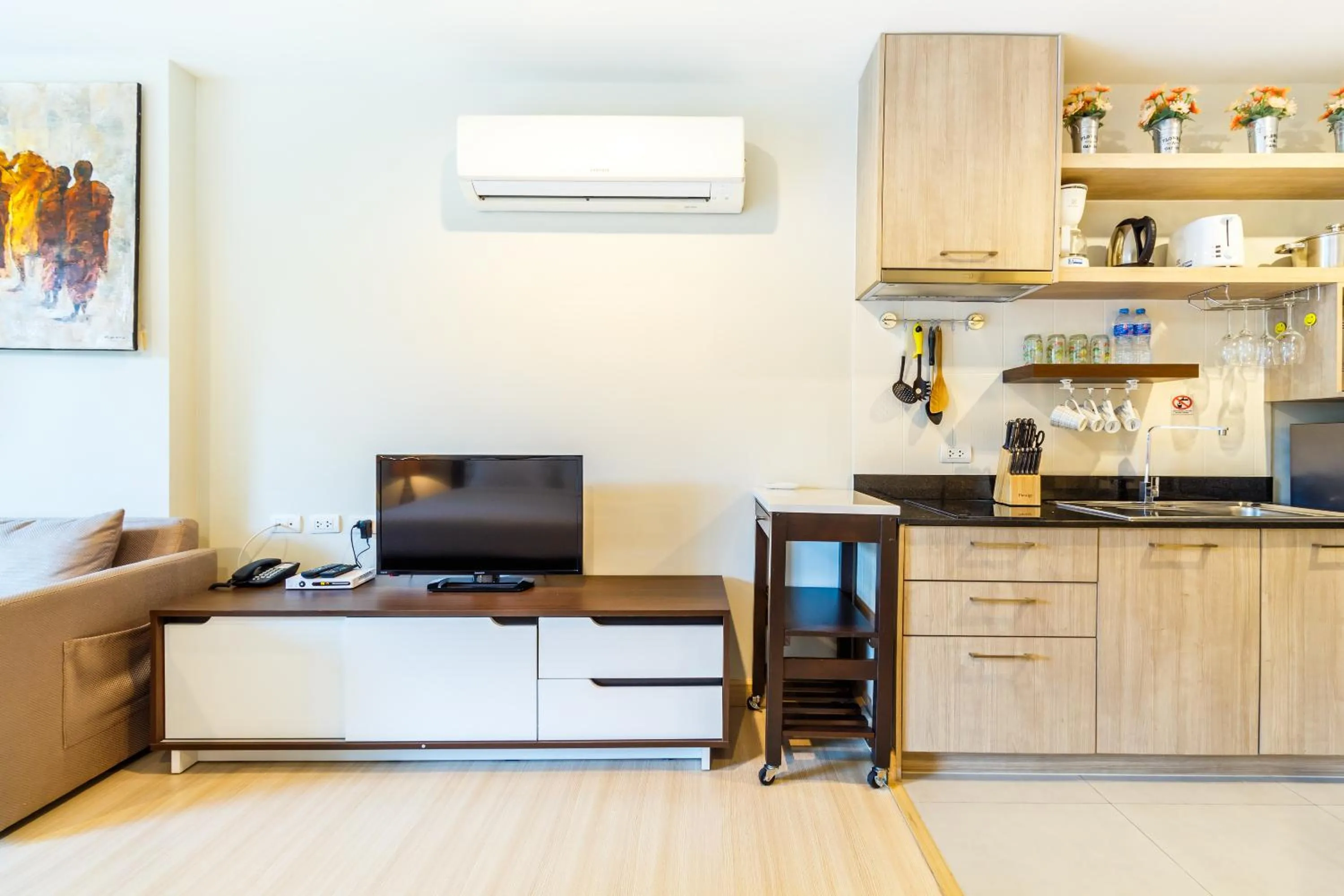 TV and multimedia in Apartments at The Bliss Condo by Lofty