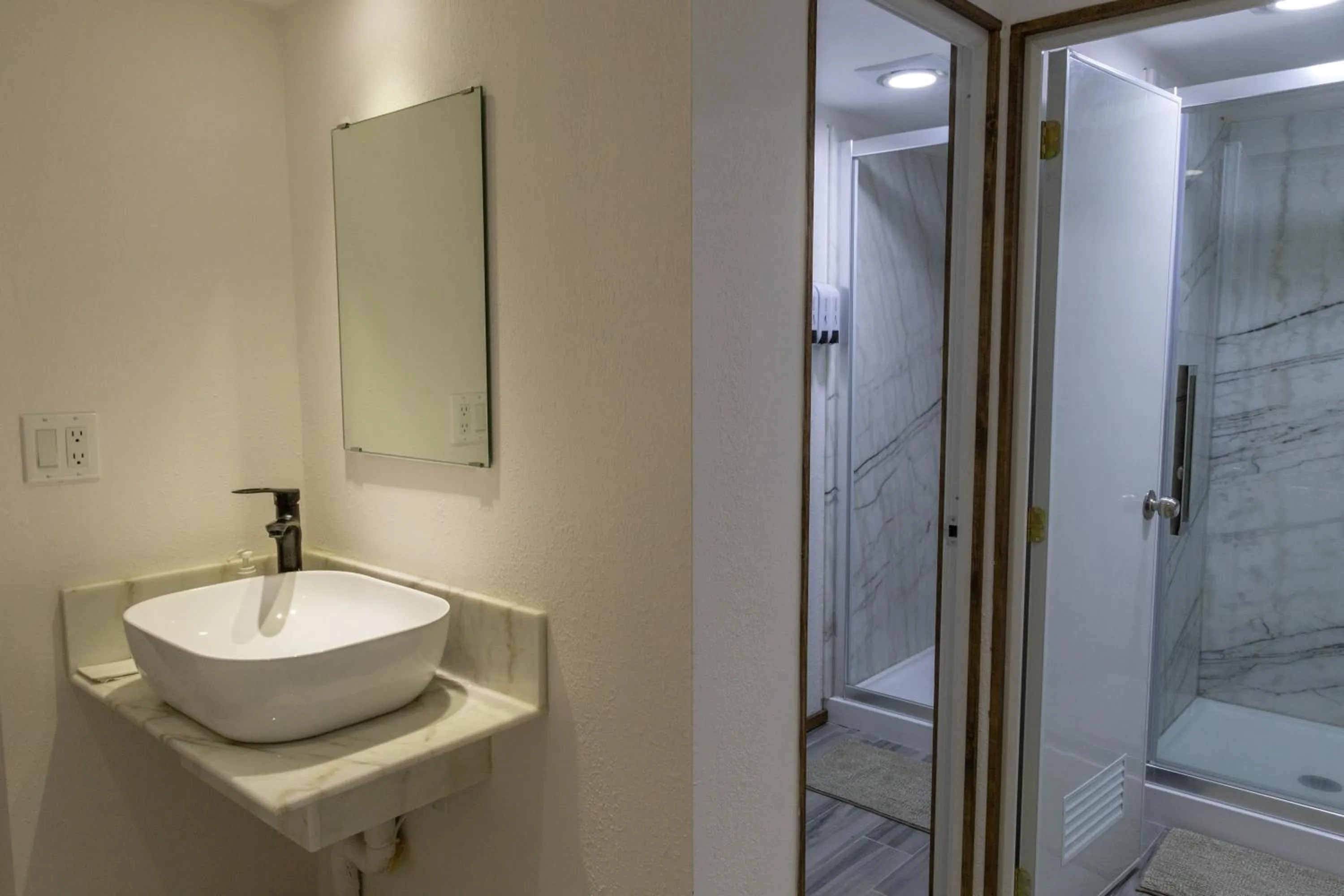 Bathroom in Powder Temple